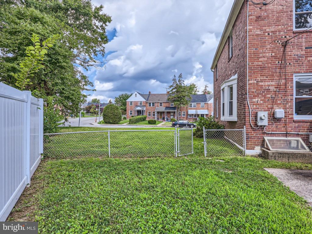 NORTHWOOD - Residential