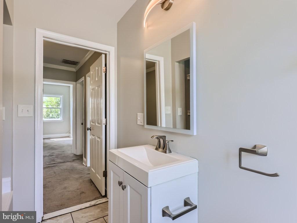 NORTHWOOD - Residential