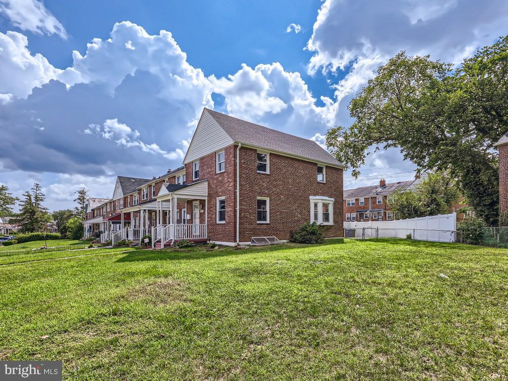 NORTHWOOD - Residential