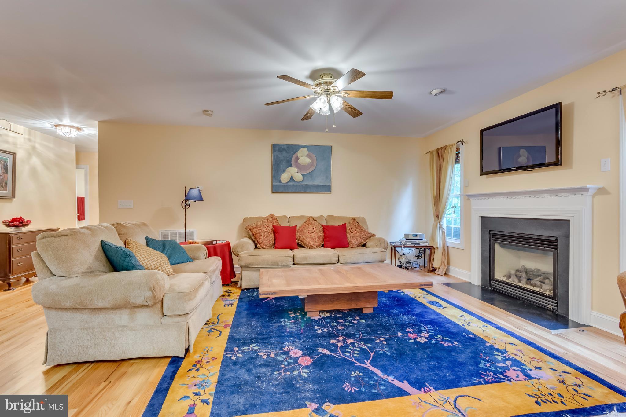 MIDDLE CREEK MANOR - Residential