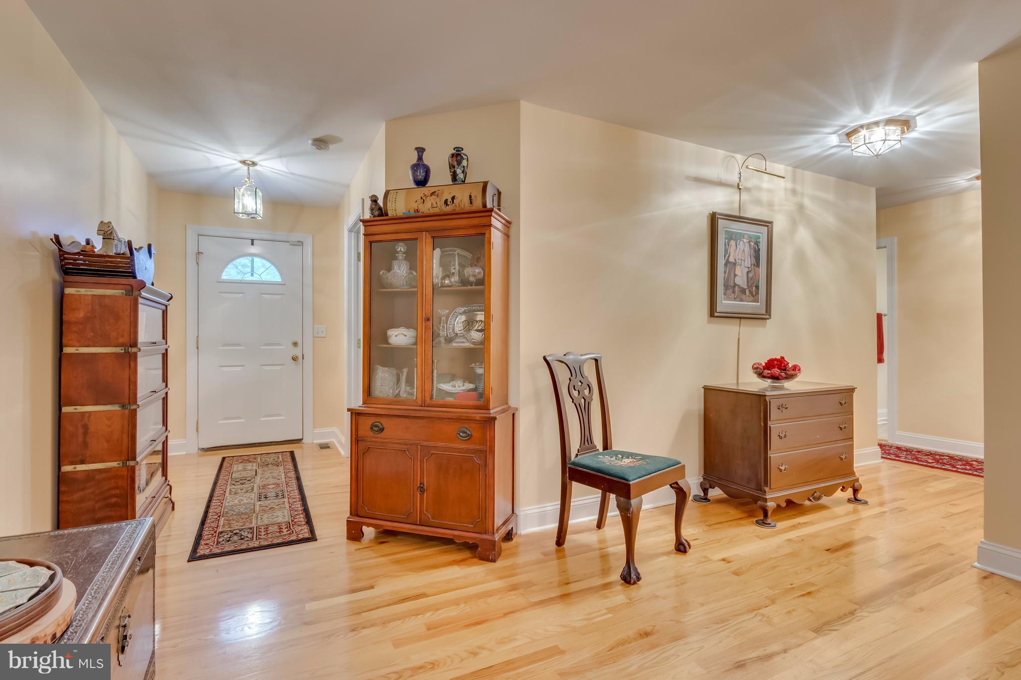 MIDDLE CREEK MANOR - Residential