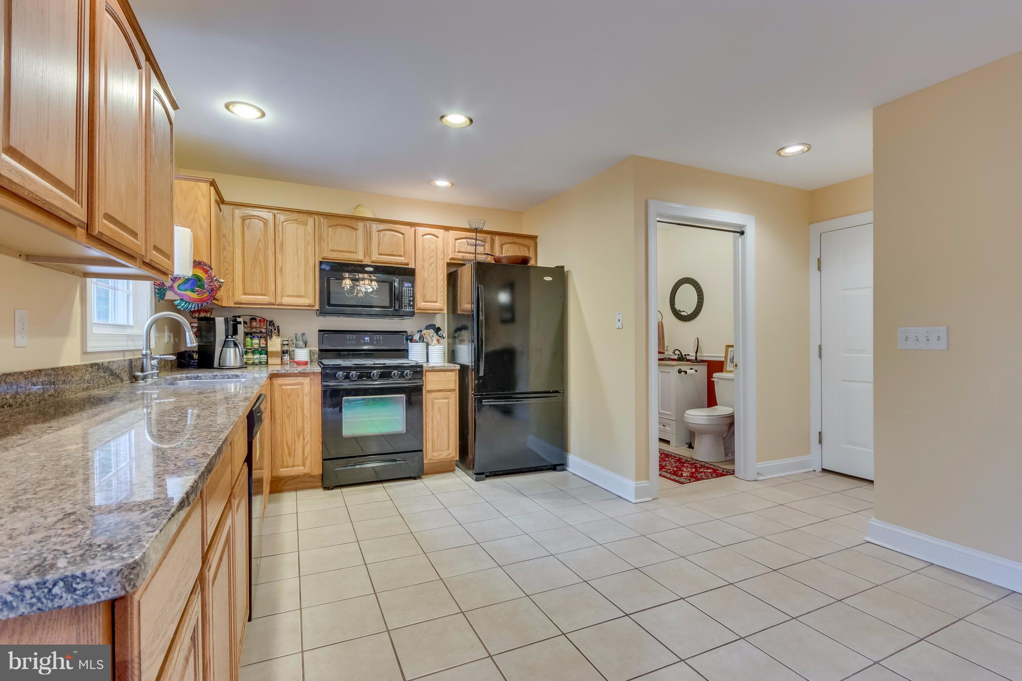 MIDDLE CREEK MANOR - Residential