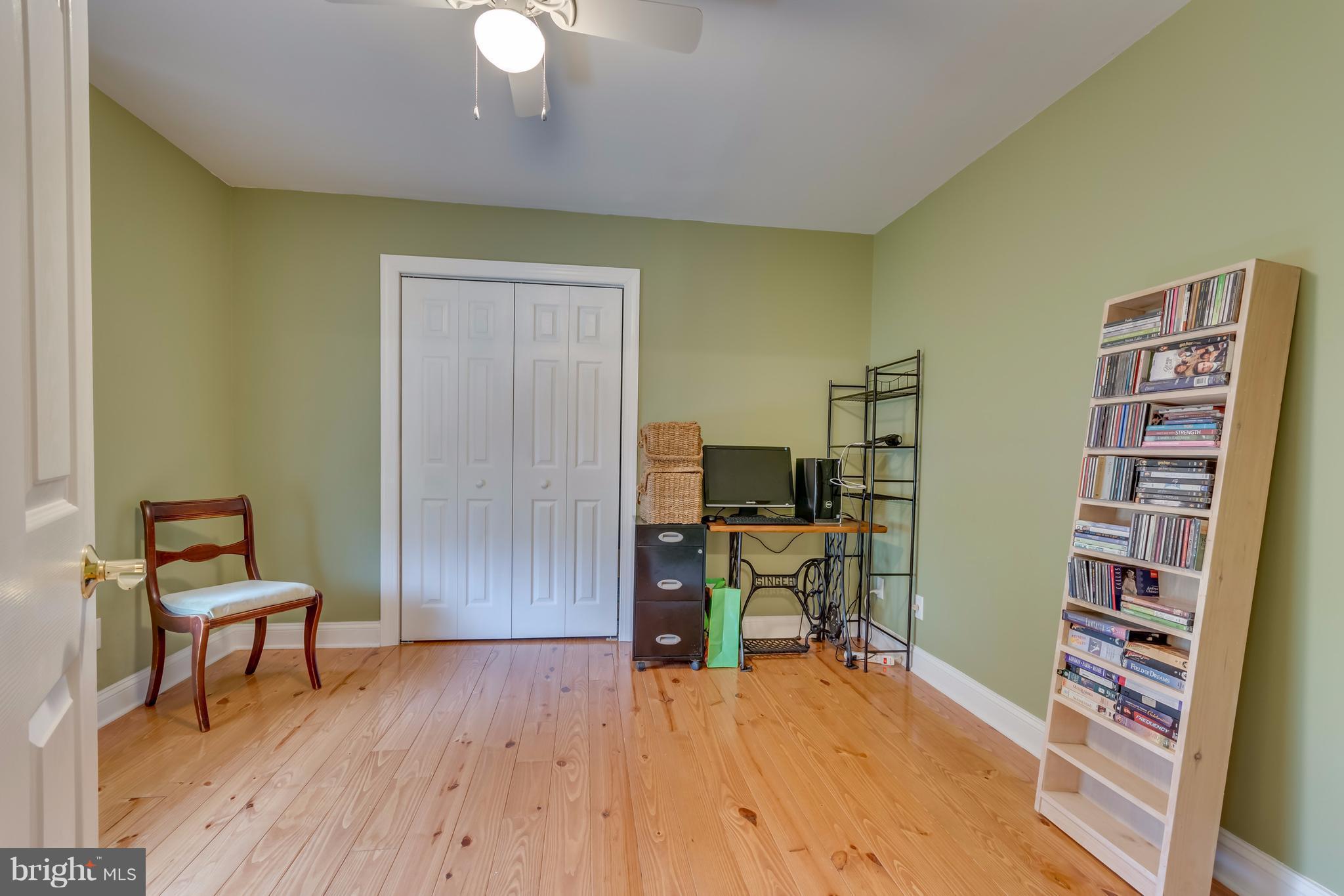 MIDDLE CREEK MANOR - Residential