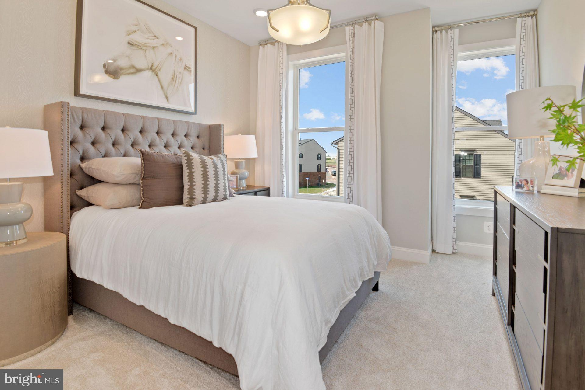 EAST QUARTER - Residential