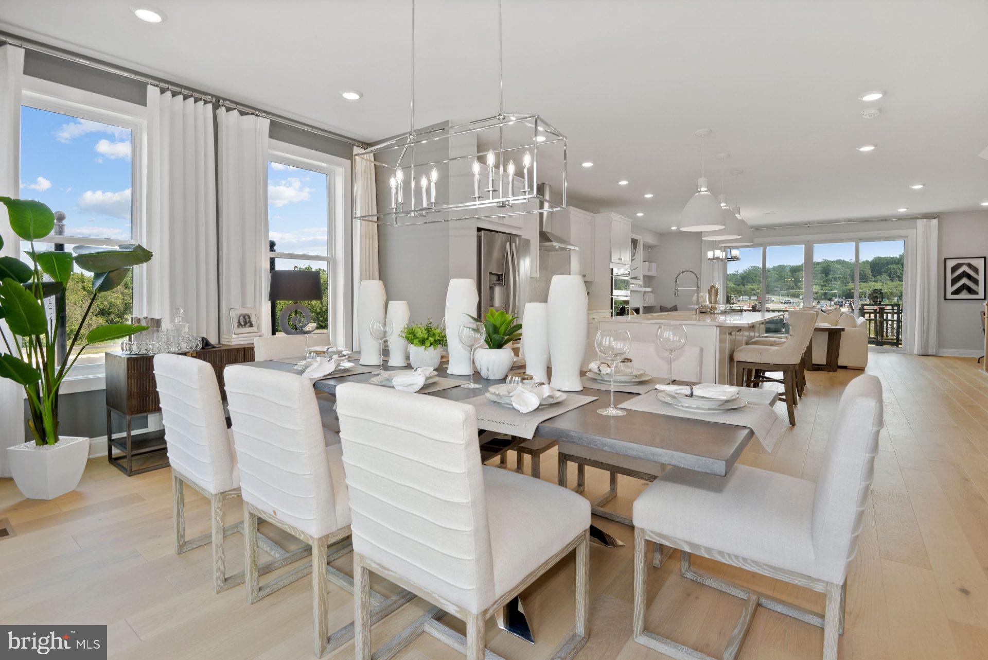 EAST QUARTER - Residential