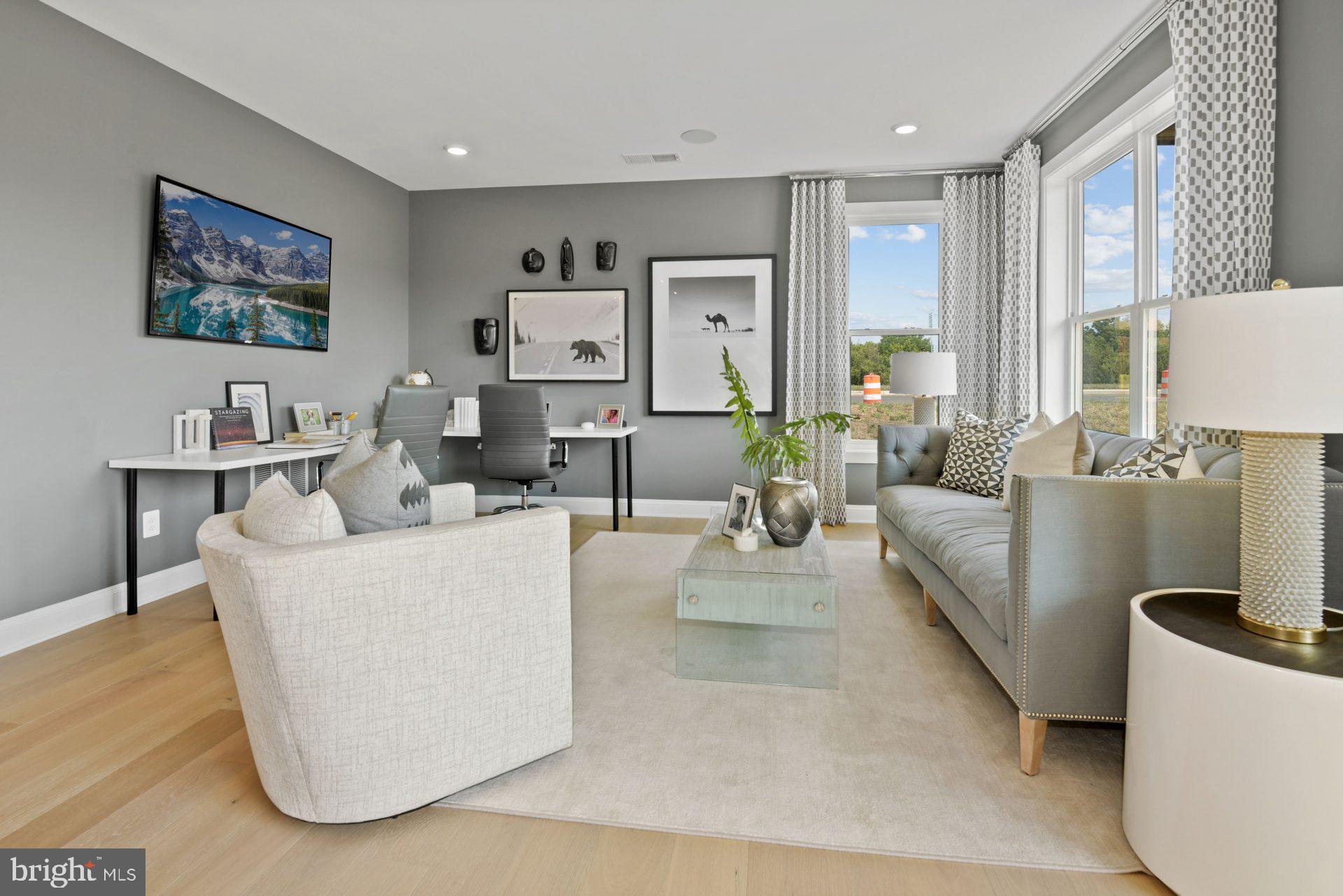 EAST QUARTER - Residential