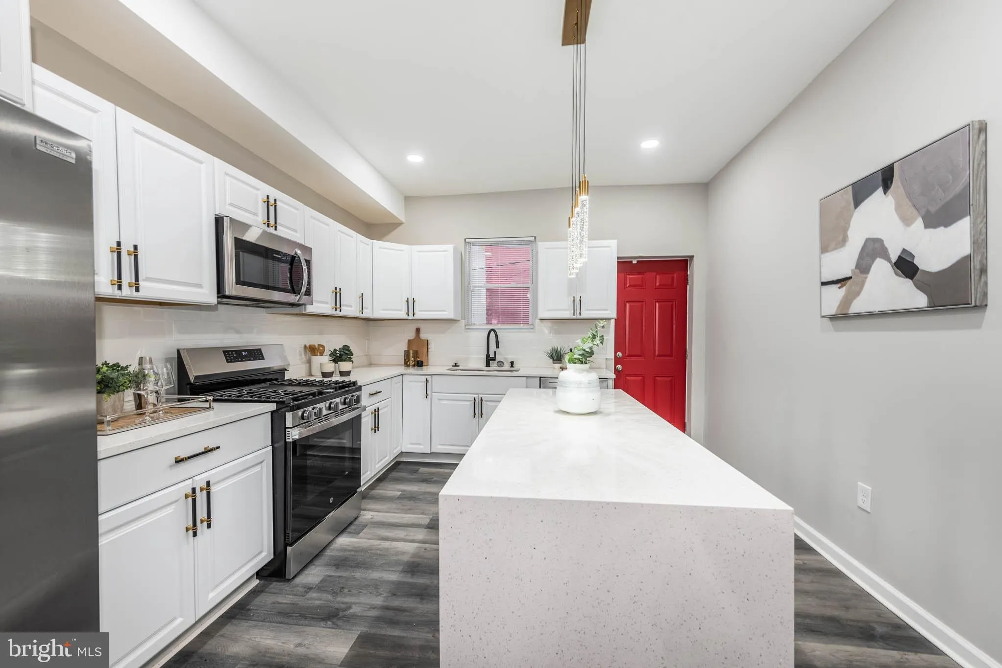 Baltimore, Maryland 21213, United States, 5 Bedrooms Bedrooms, ,4 BathroomsBathrooms,Residential,Active,26550