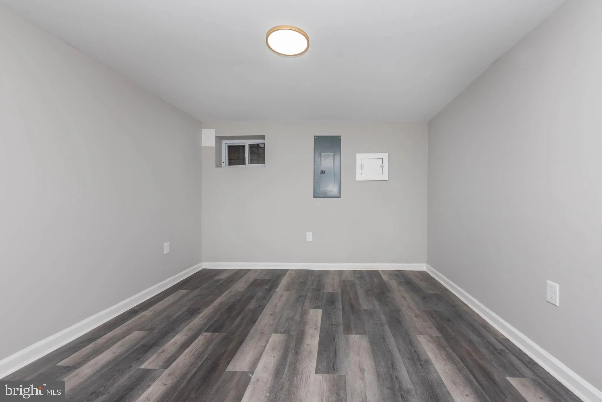 Baltimore, Maryland 21213, United States, 5 Bedrooms Bedrooms, ,4 BathroomsBathrooms,Residential,Active,26550