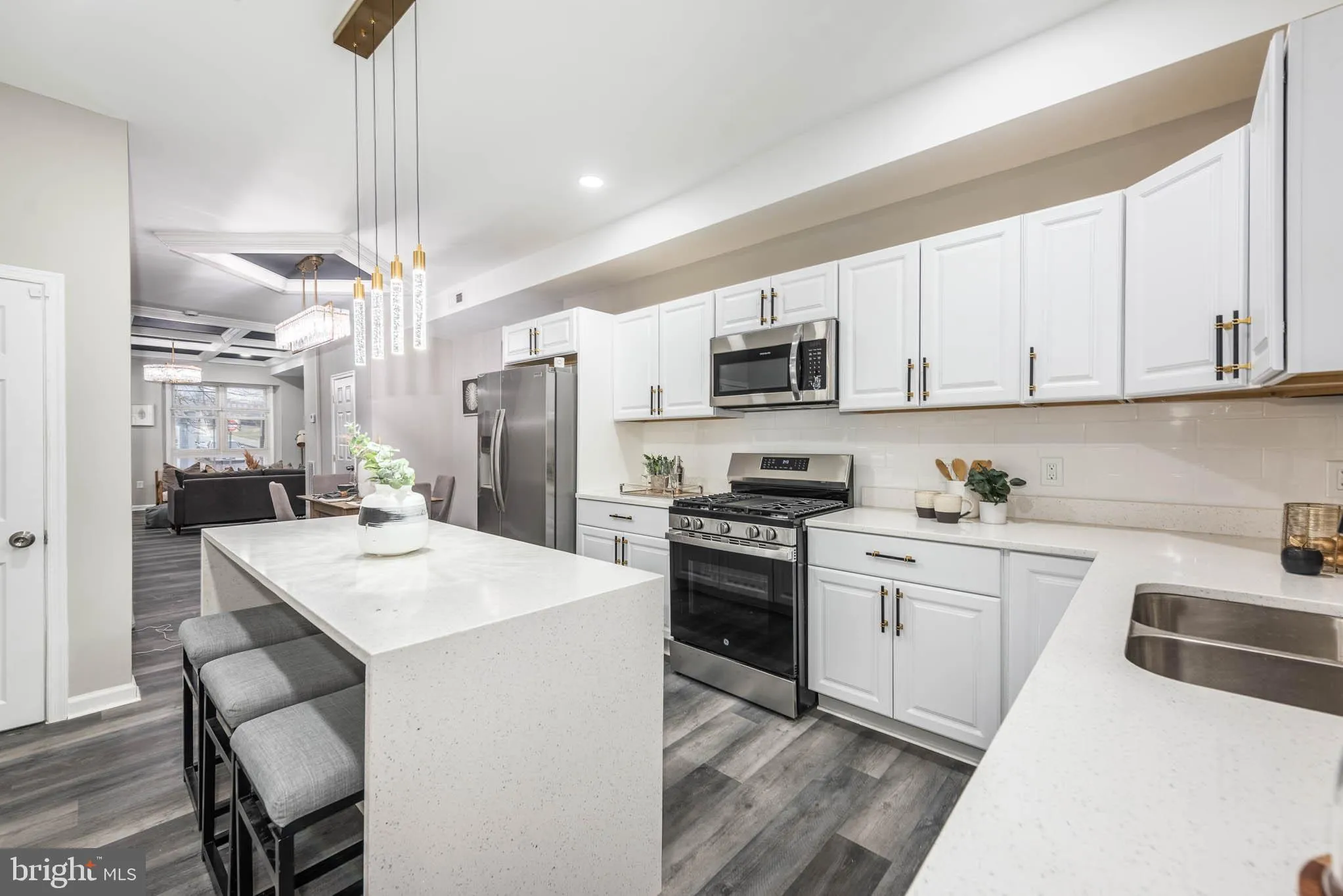 Baltimore, Maryland 21213, United States, 5 Bedrooms Bedrooms, ,4 BathroomsBathrooms,Residential,Active,26550