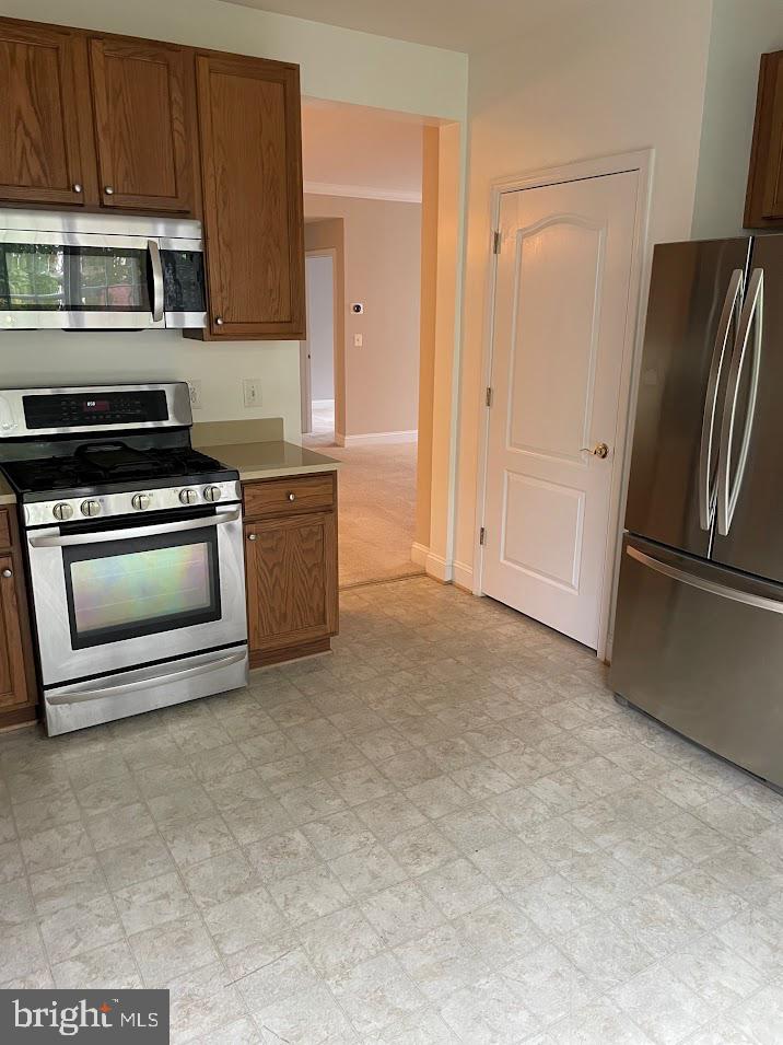 WAVERLY WOODS - Residential Lease