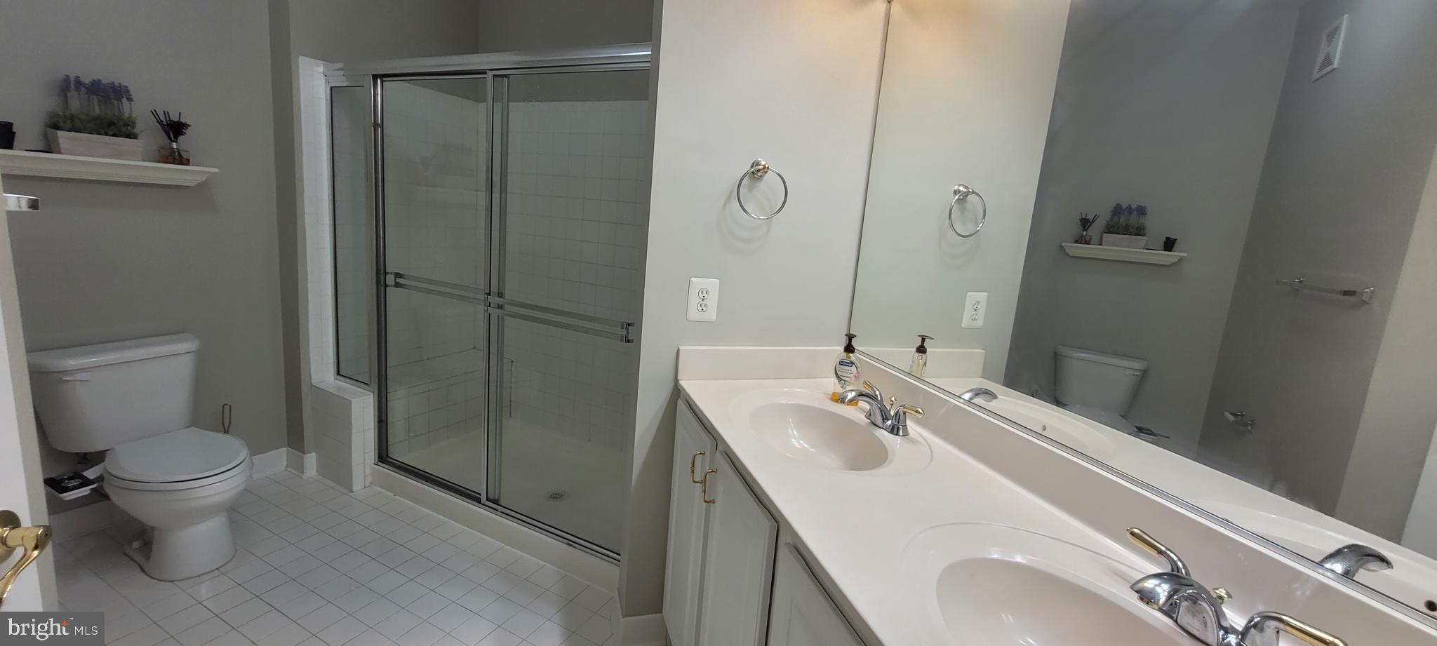 WAVERLY WOODS - Residential Lease