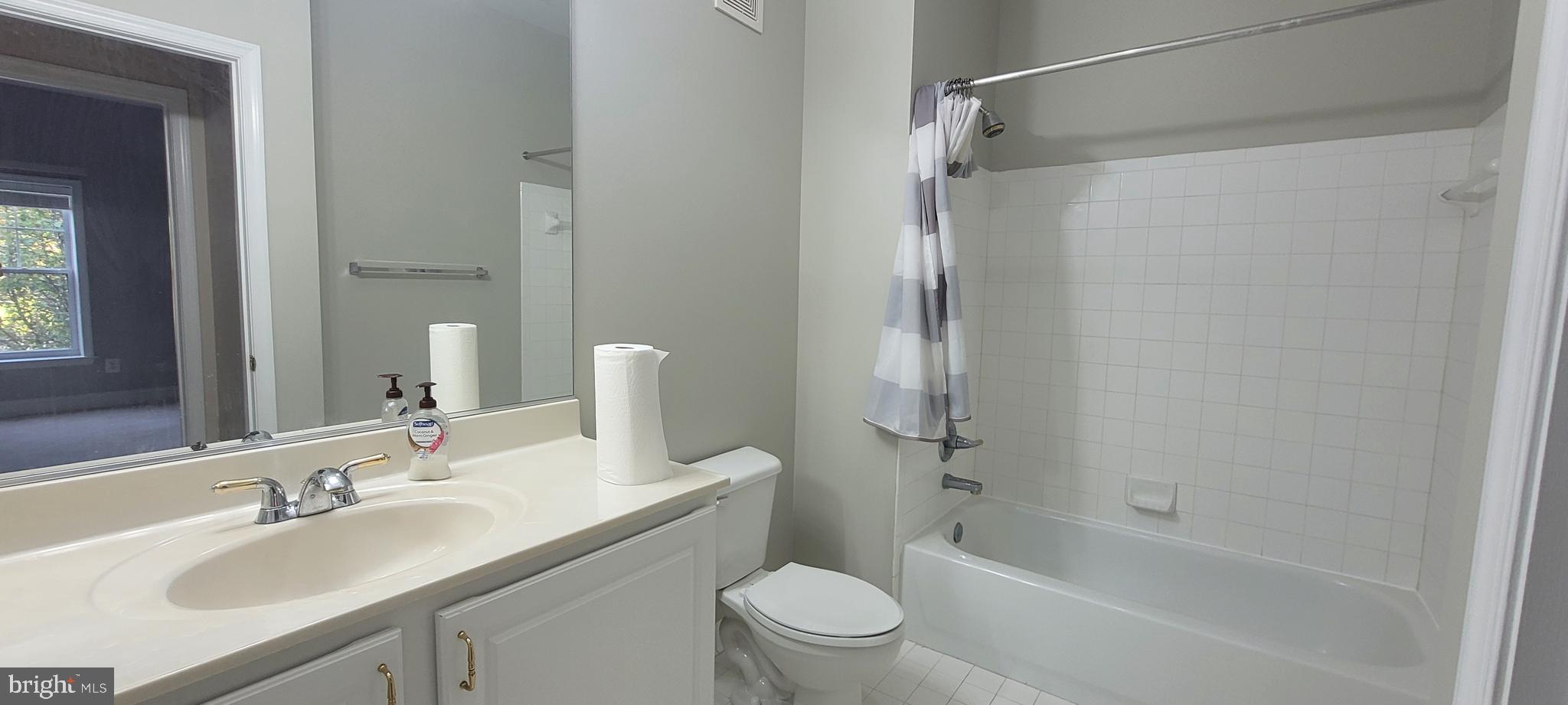 WAVERLY WOODS - Residential Lease