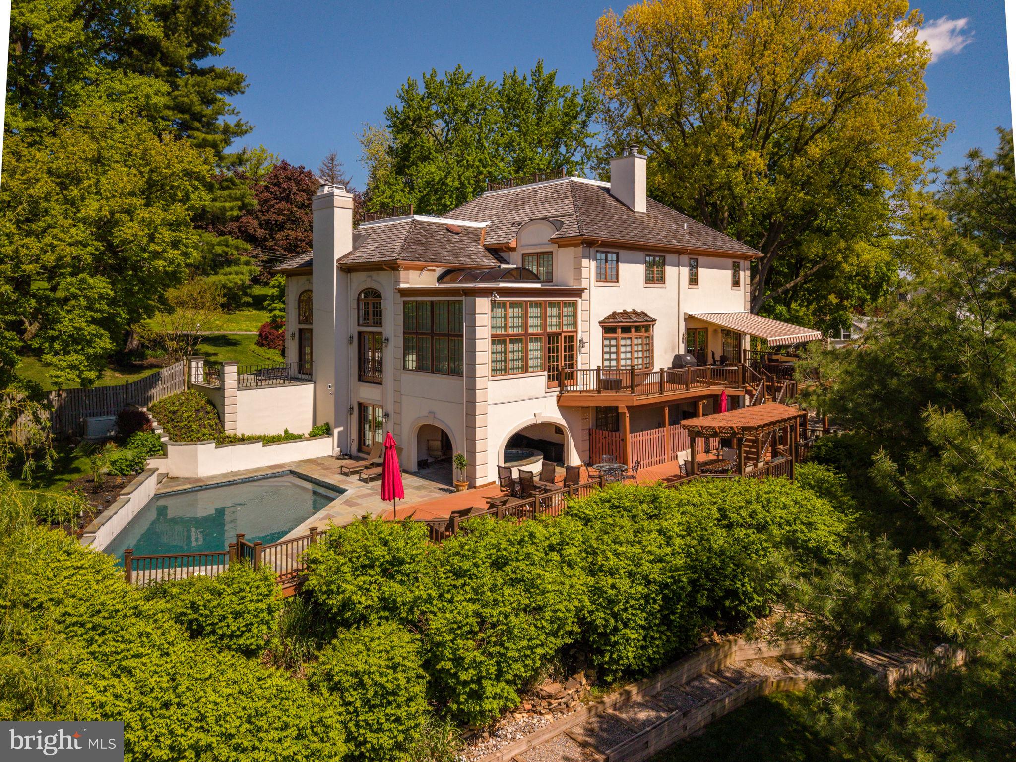 GLADWYNE - Residential