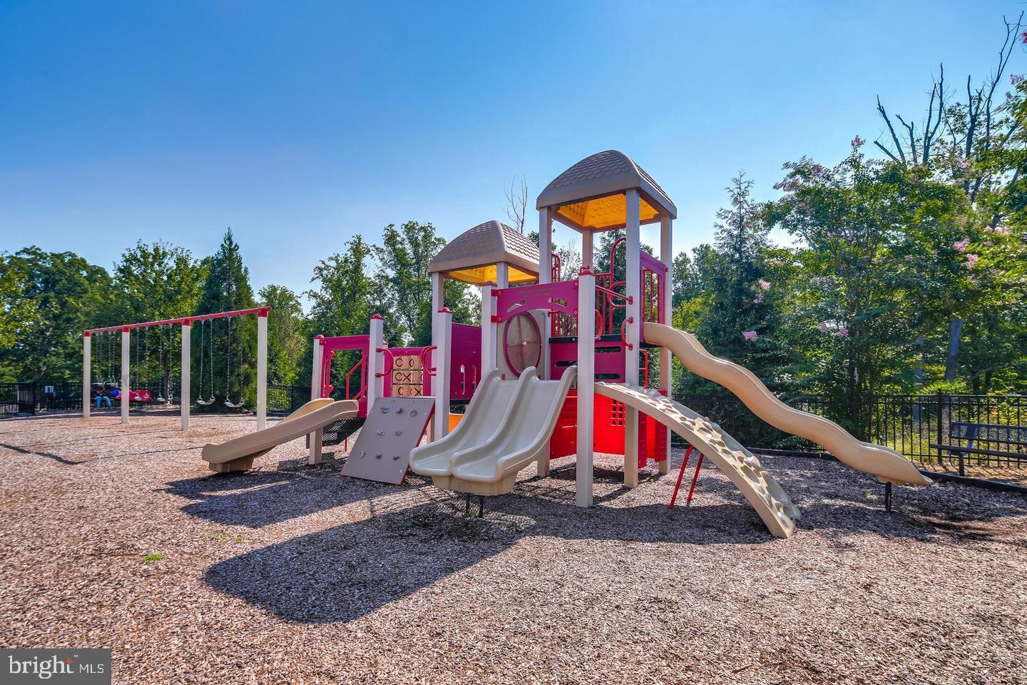 THE ENCLAVE AT ARUNDEL PRESERVE - Residential Lease