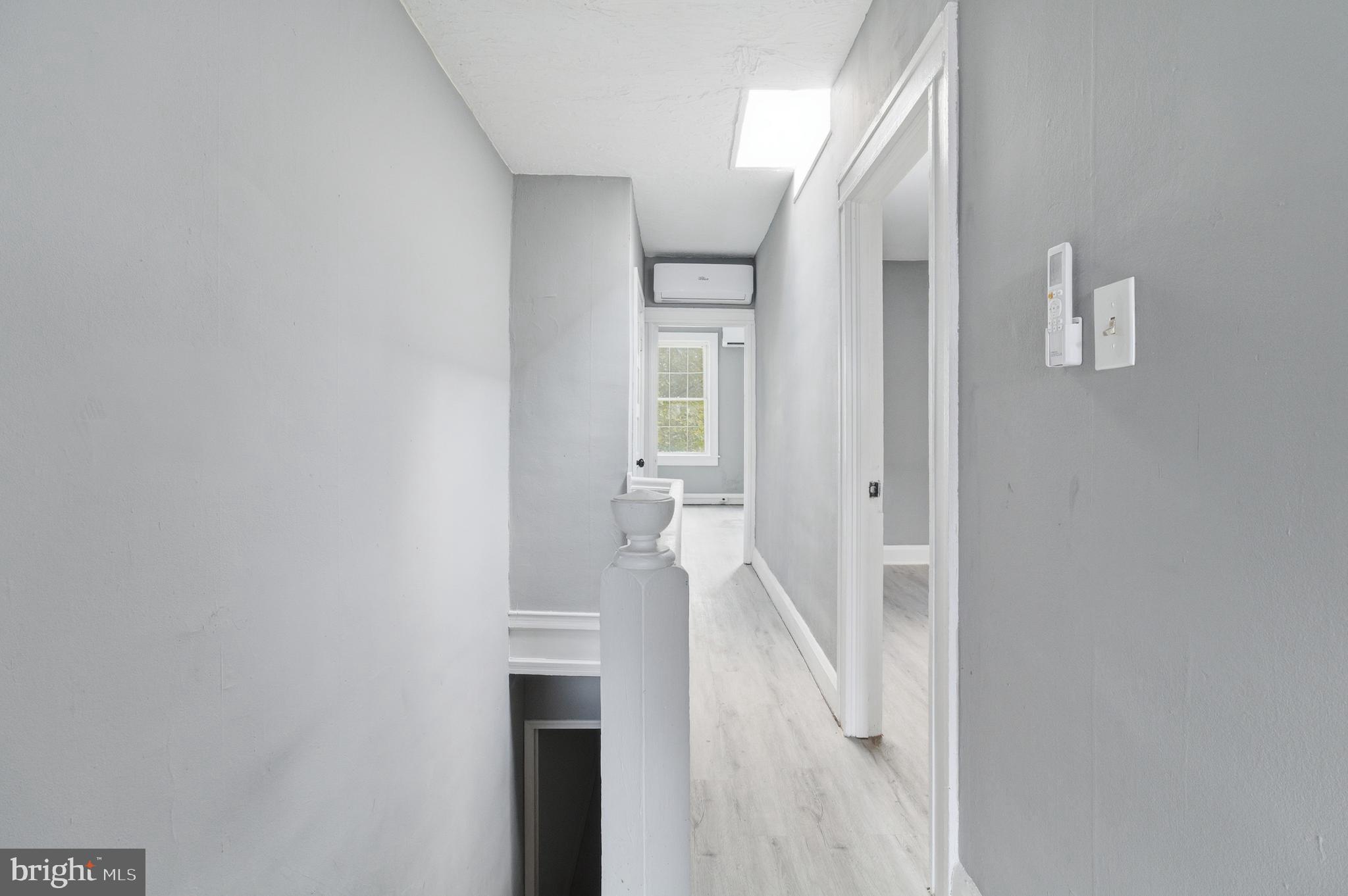 ELLWOOD PARK - Residential