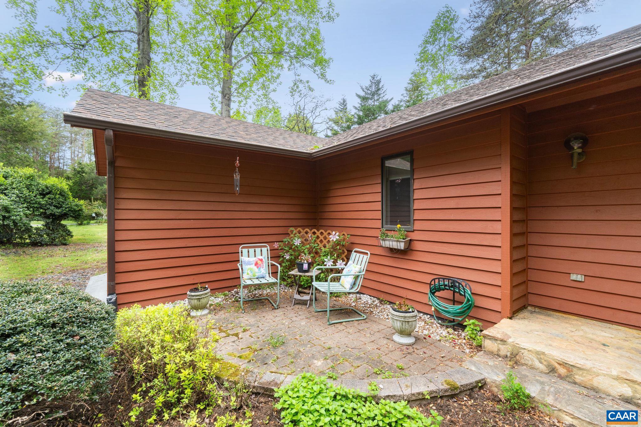 LAKE MONTICELLO - Residential