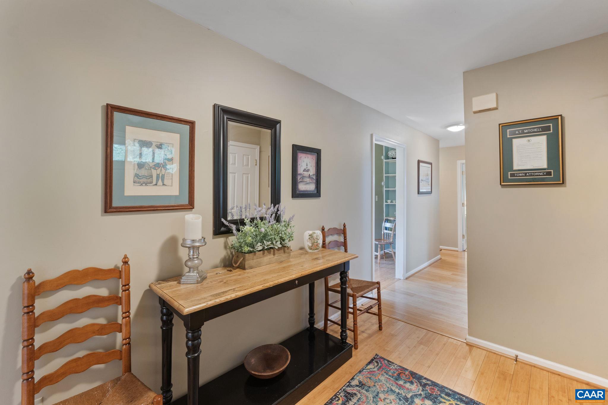 LAKE MONTICELLO - Residential