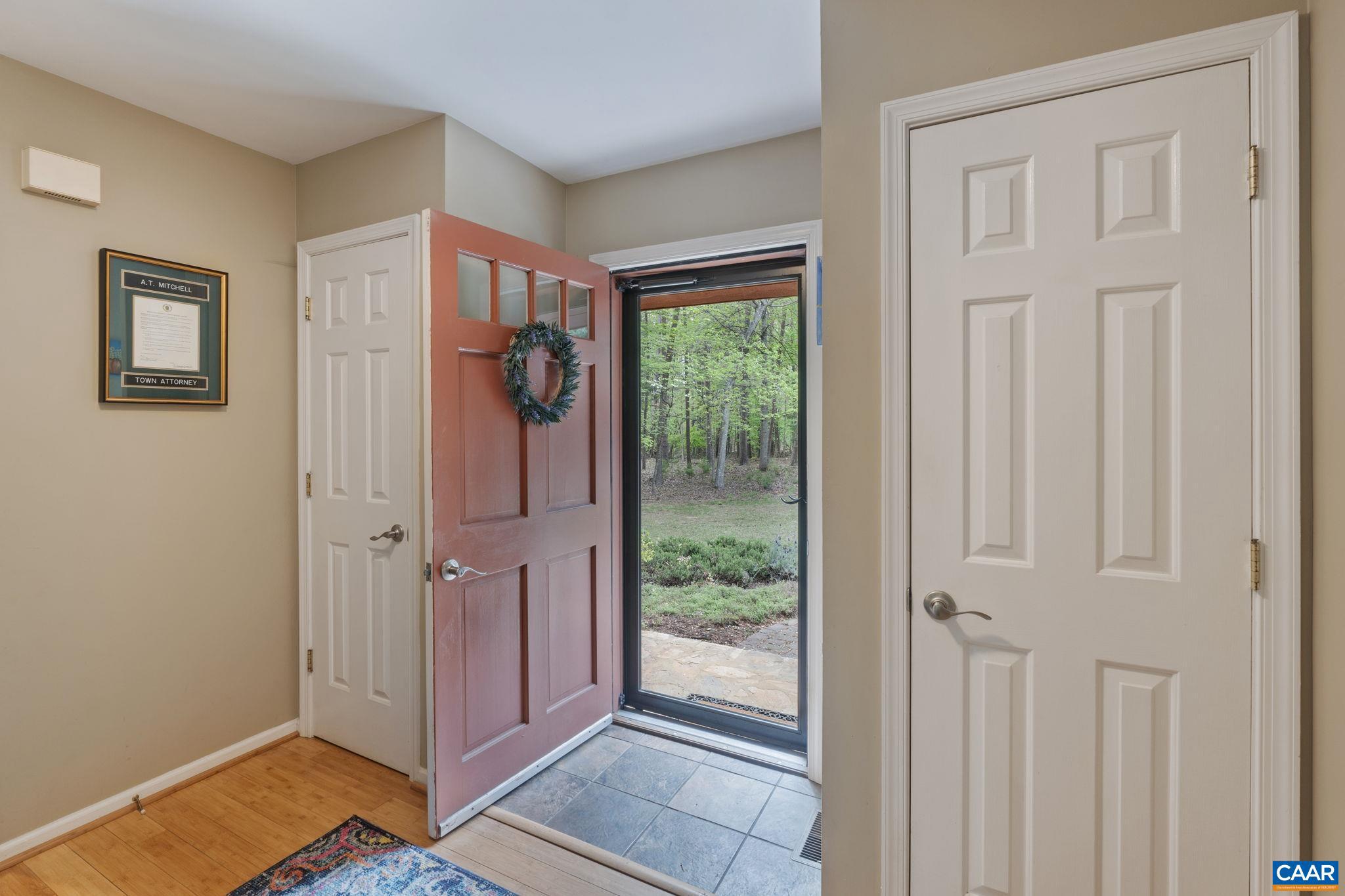 LAKE MONTICELLO - Residential