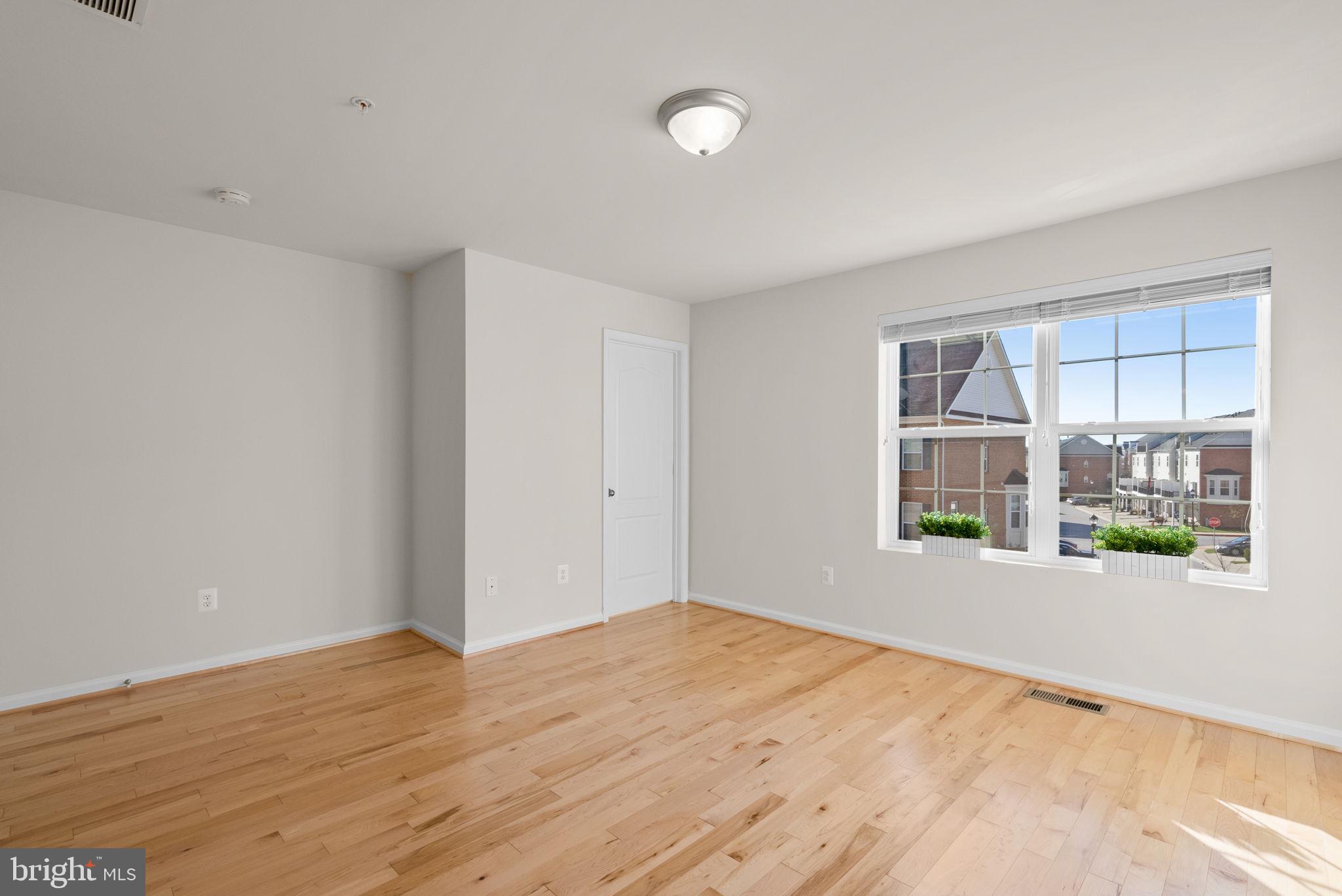 BLUE STREAM - Residential