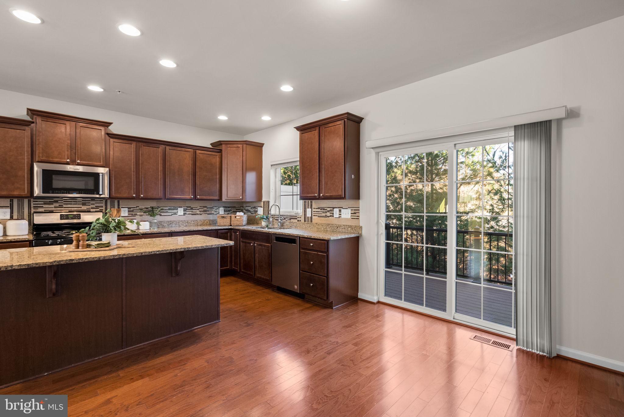 BLUE STREAM - Residential