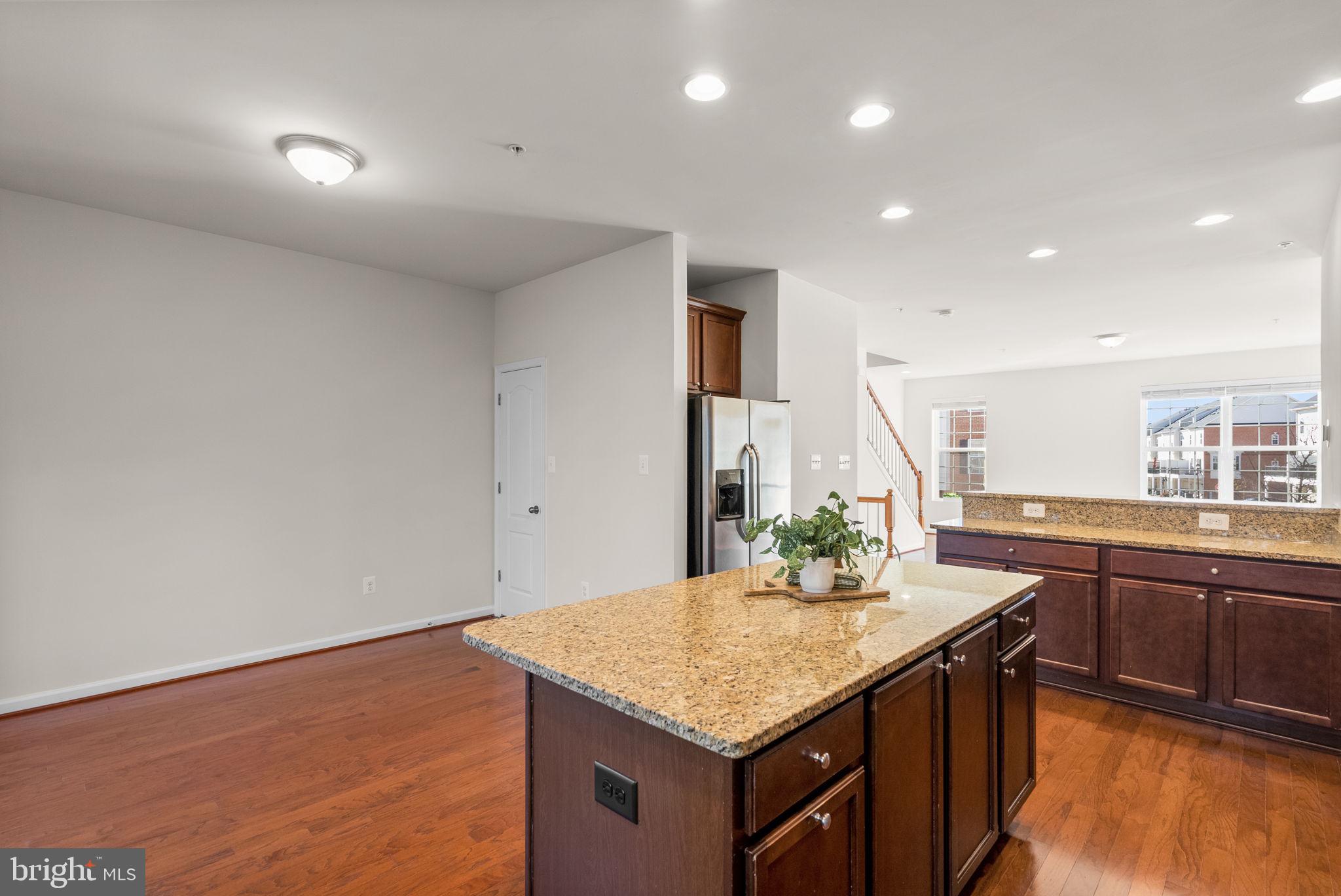 BLUE STREAM - Residential