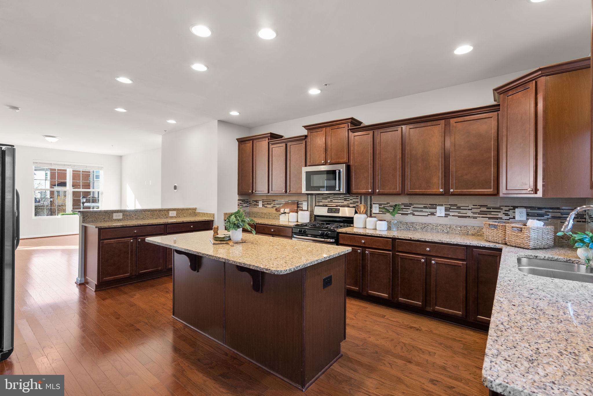 BLUE STREAM - Residential