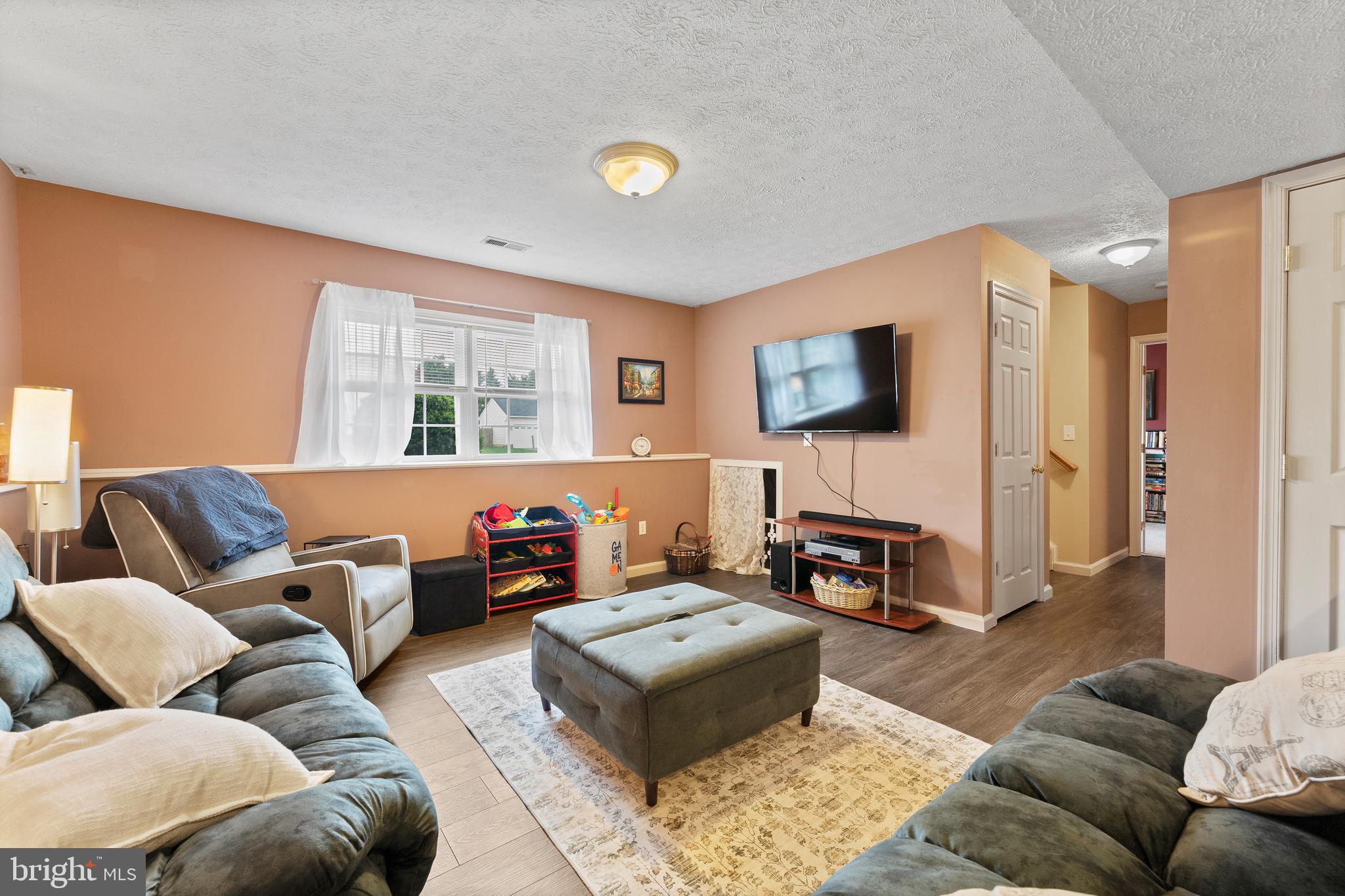 HAMILTONS CROSSING - Residential