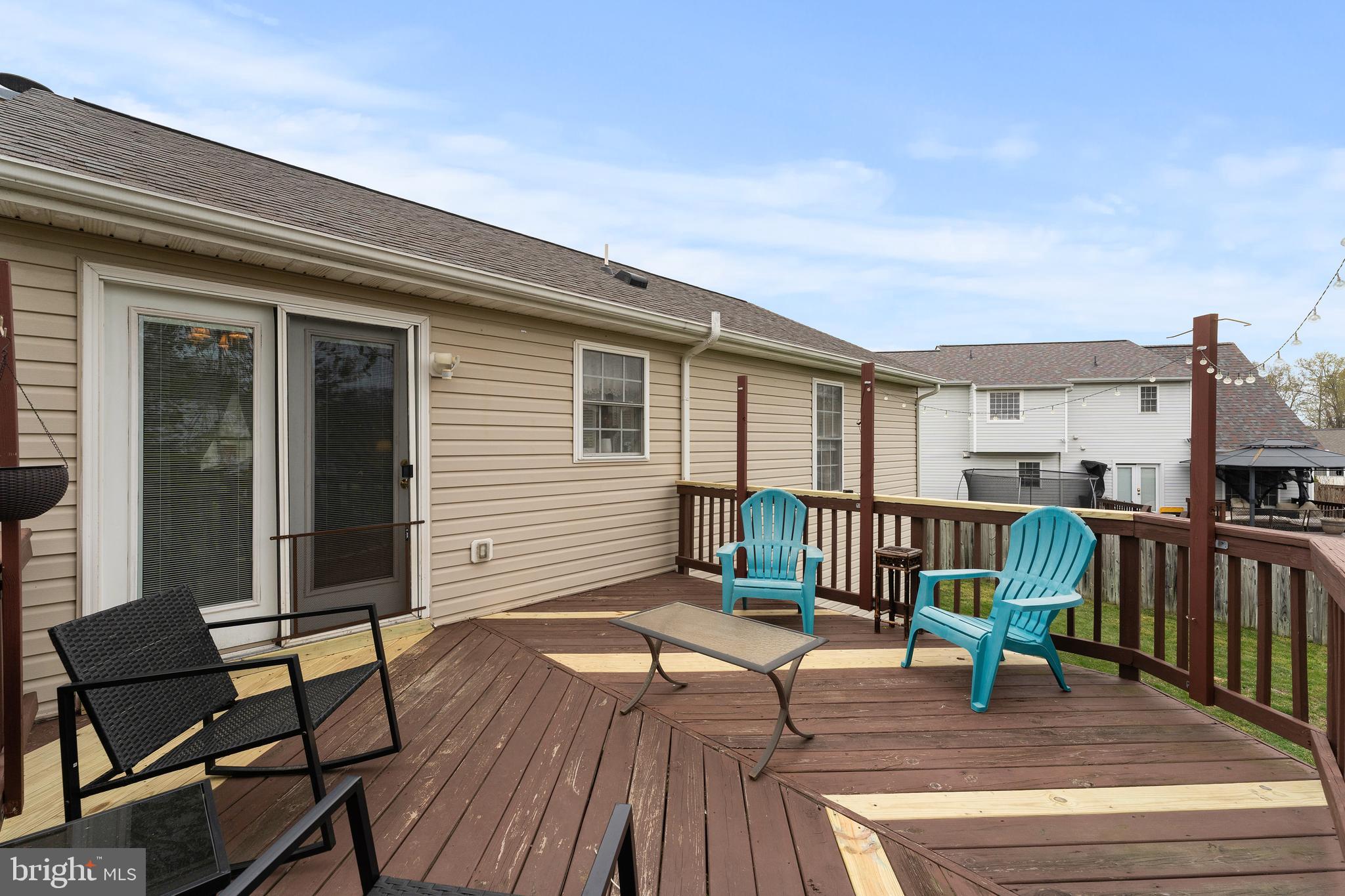 HAMILTONS CROSSING - Residential