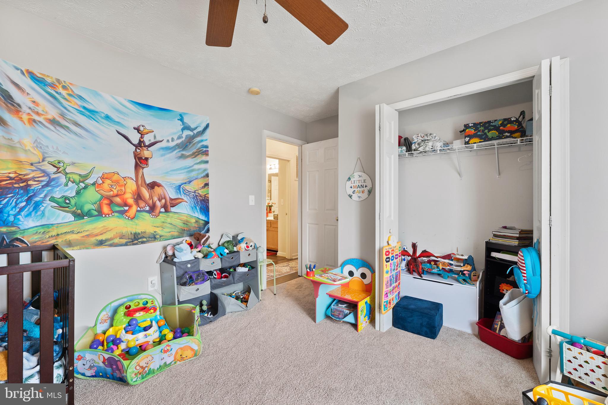 HAMILTONS CROSSING - Residential