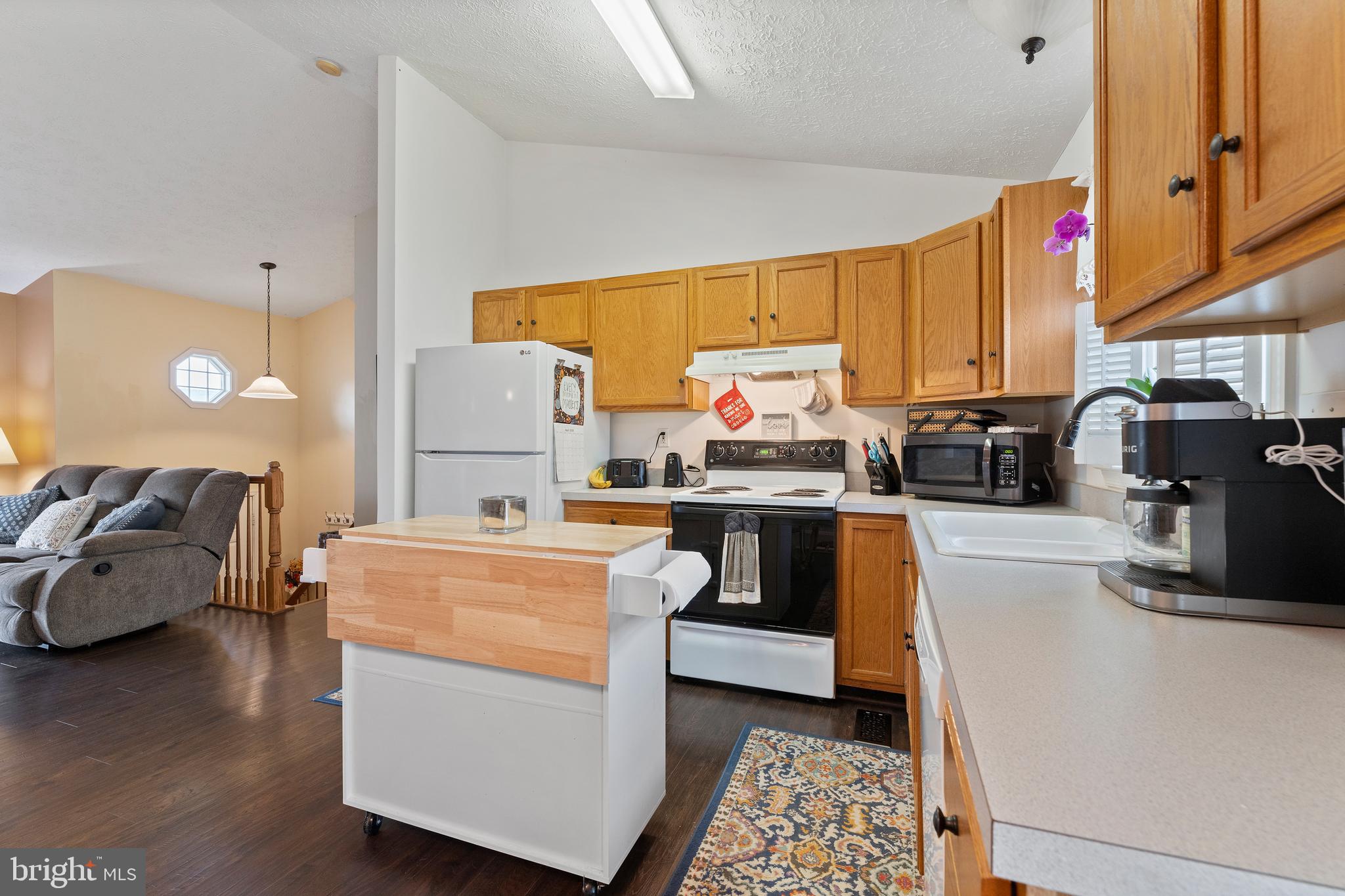 HAMILTONS CROSSING - Residential