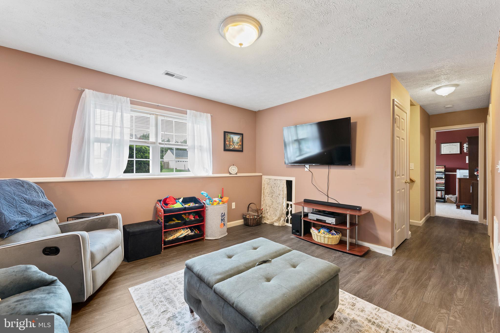 HAMILTONS CROSSING - Residential