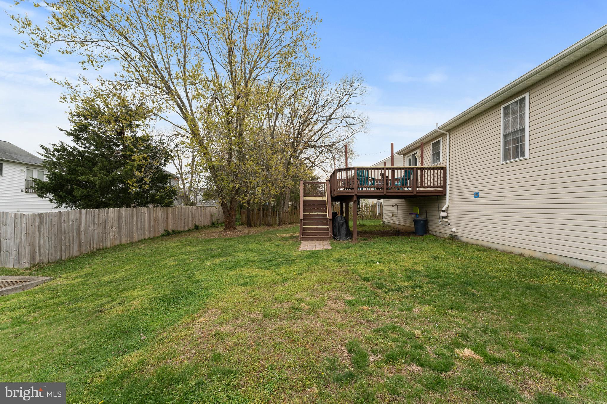 HAMILTONS CROSSING - Residential