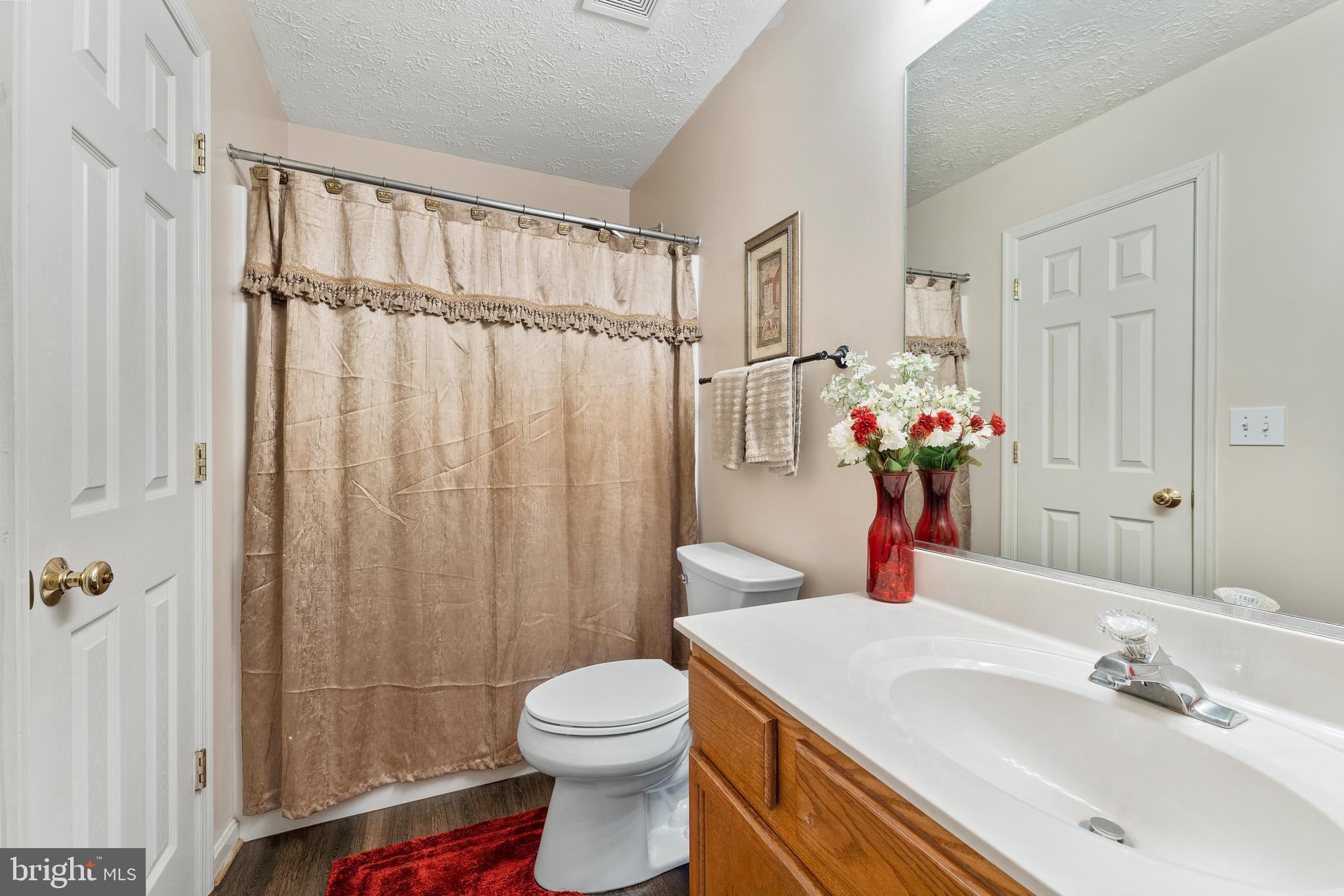 HAMILTONS CROSSING - Residential