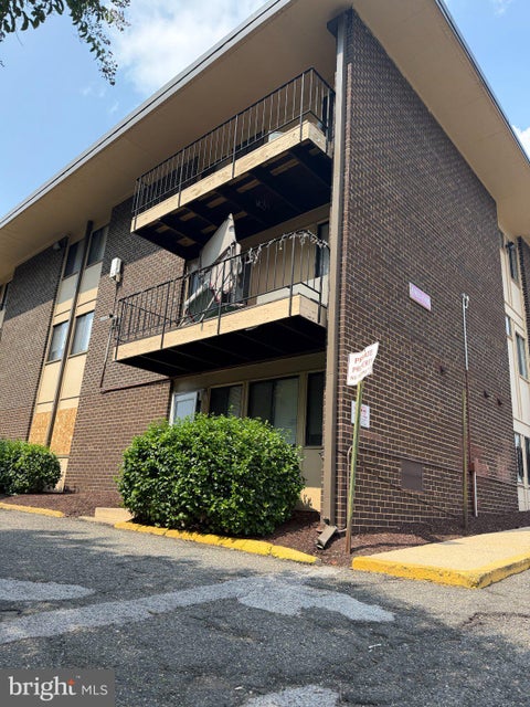Condo For Sale - 3904 Stone Gate Drive #E<br/> Prince Georges County, SUITLAND, MD 20746