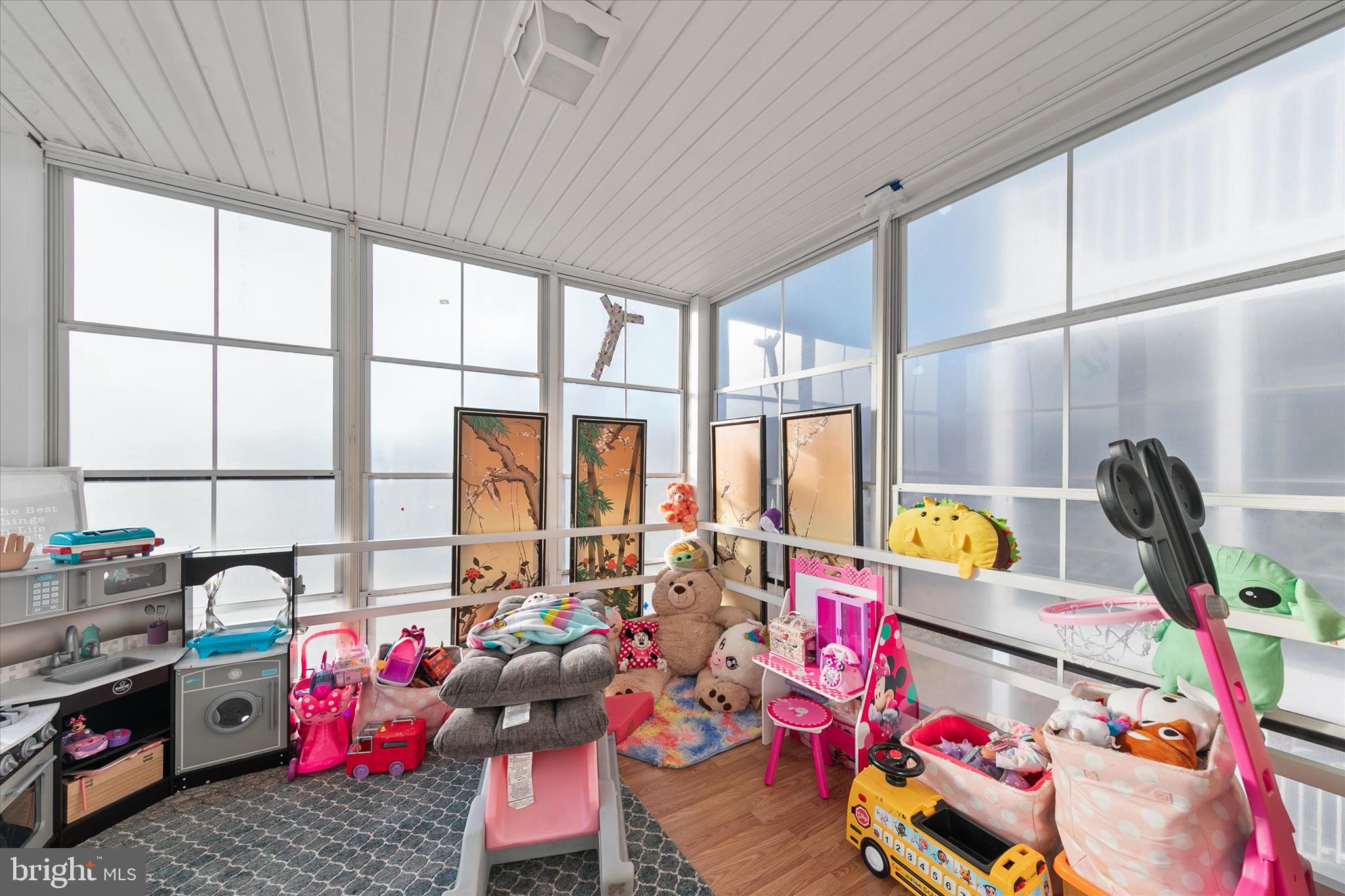 CEA-DAG COURT - Residential