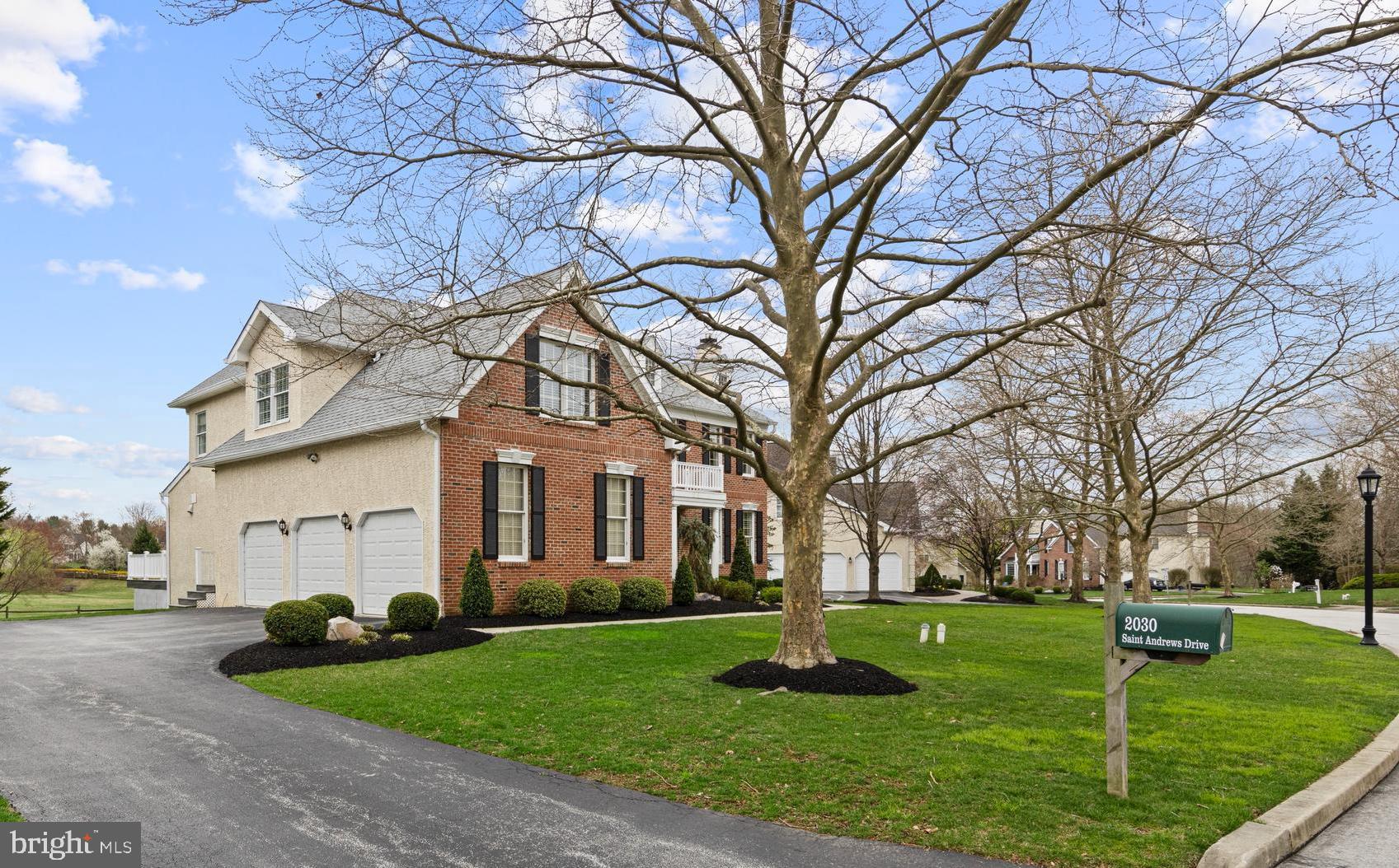 2030 SAINT ANDREWS DRIVE