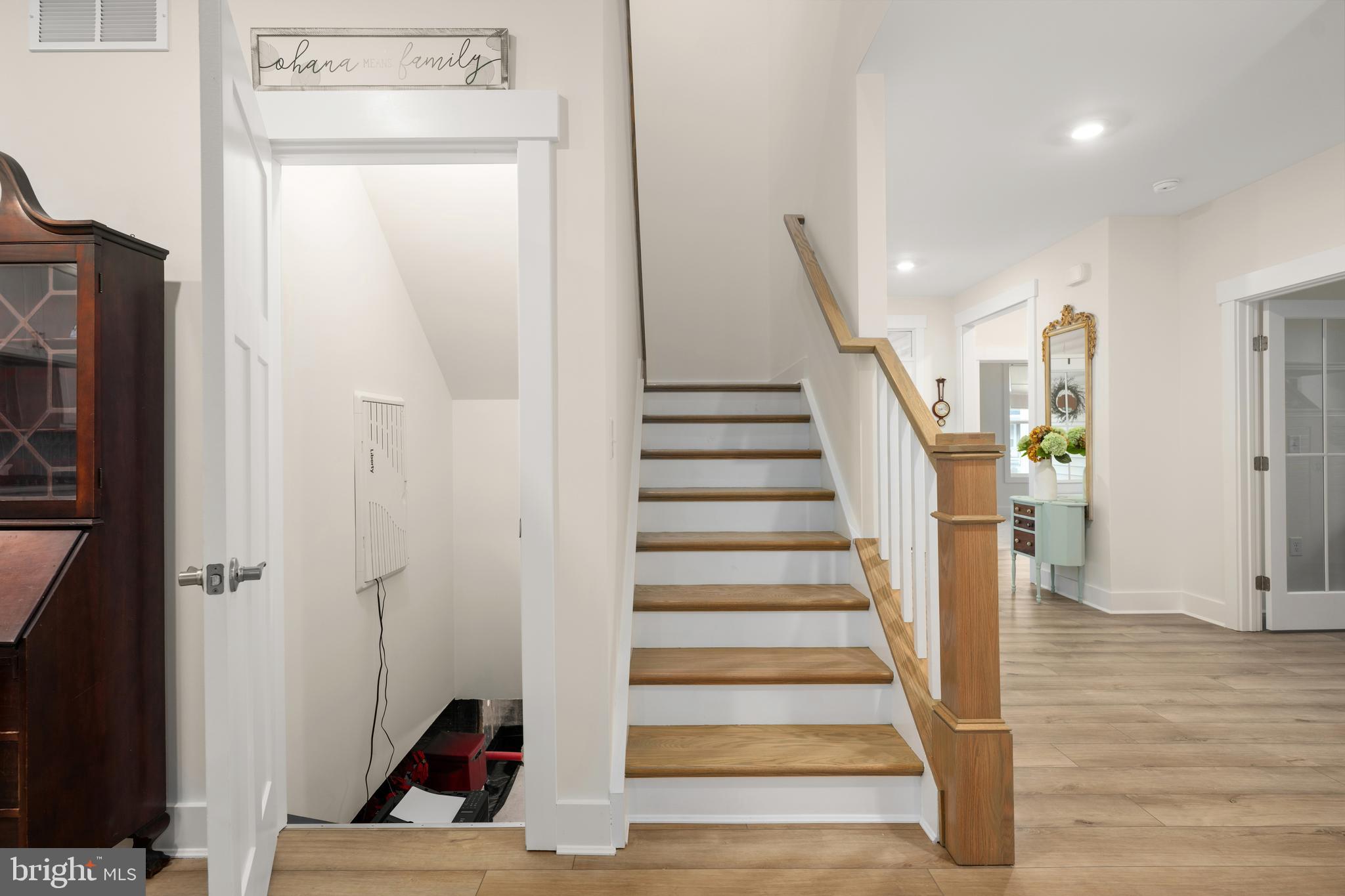 SWEETBAY - Residential