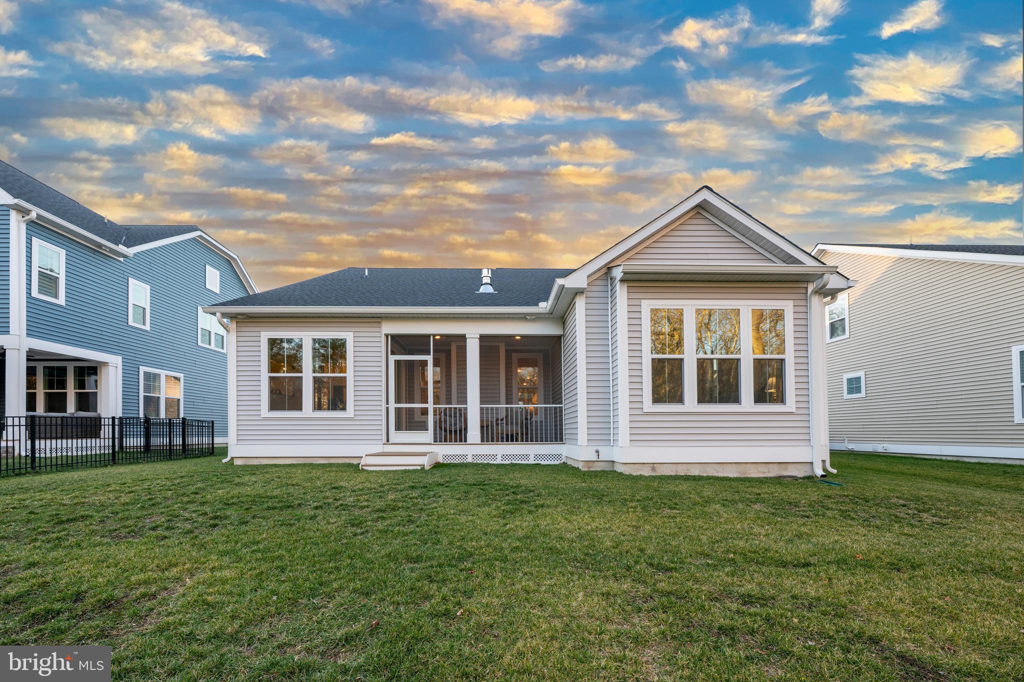 SWEETBAY - Residential