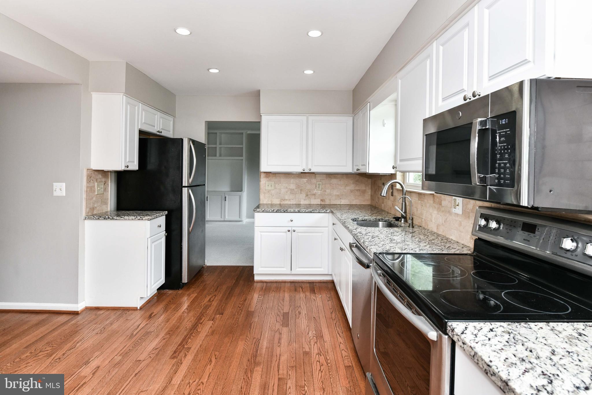 GREAT FALLS FOREST - Residential Lease