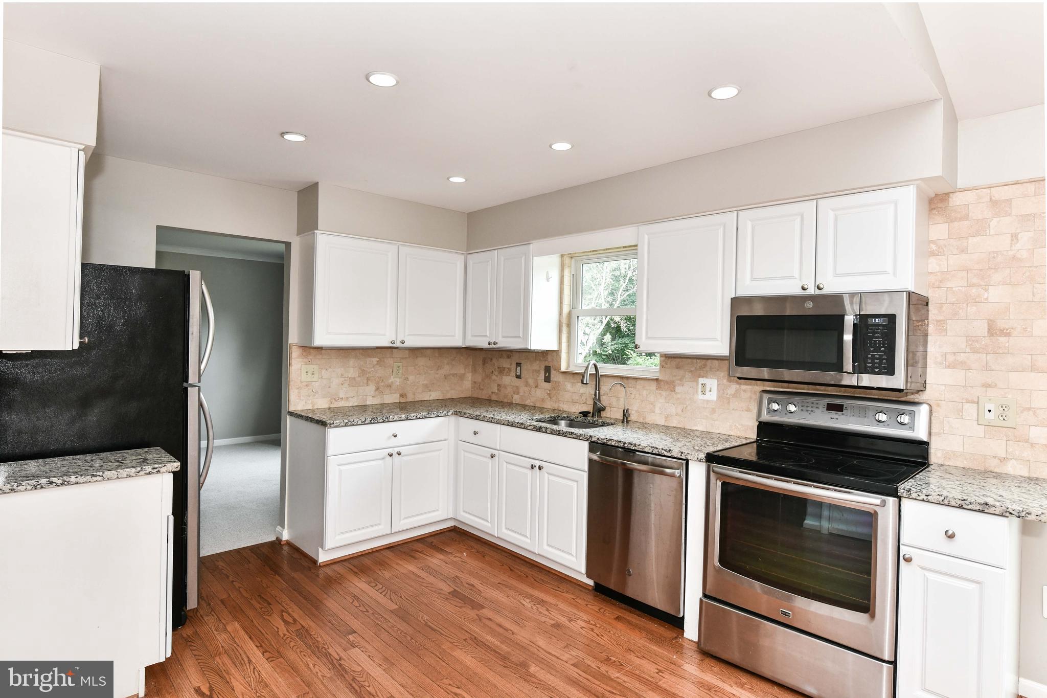 GREAT FALLS FOREST - Residential Lease