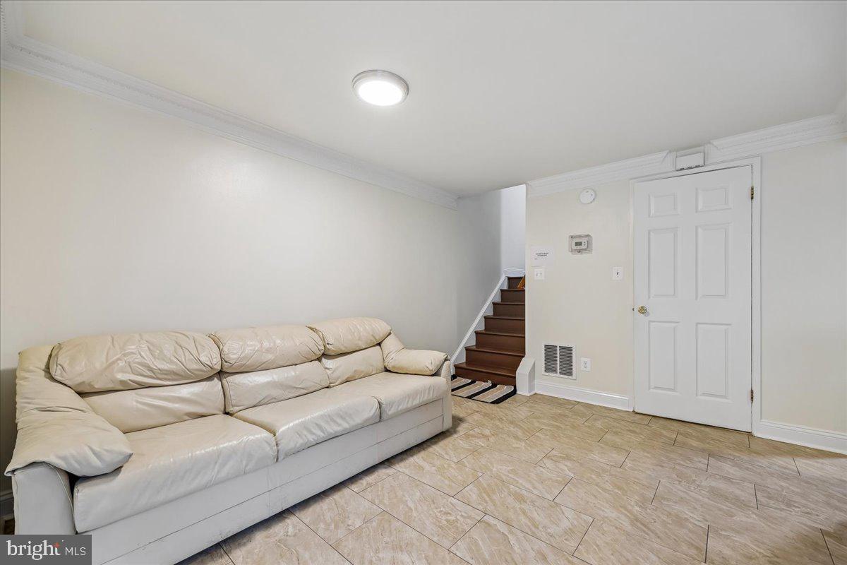 18685 NATHANS PLACE