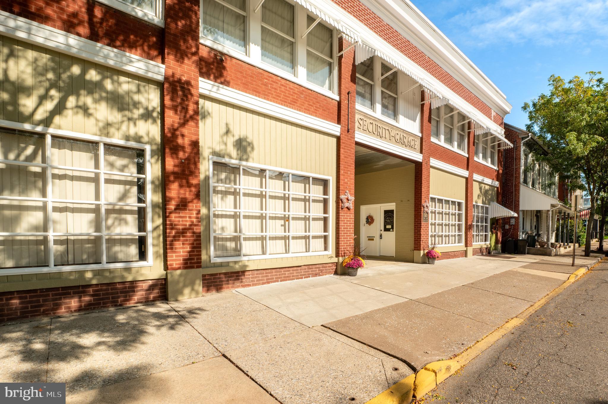 525 CHESTNUT STREET 529