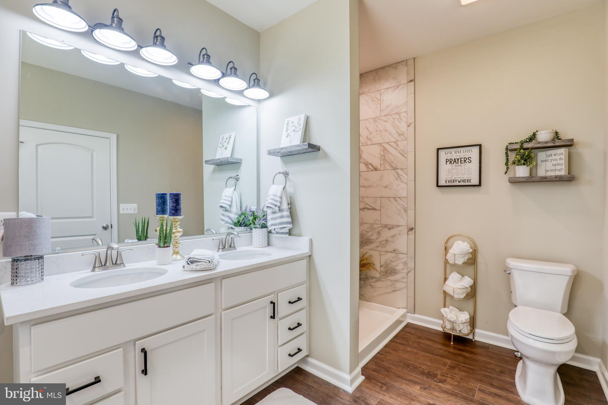 JUNEWOOD ESTATES - Residential