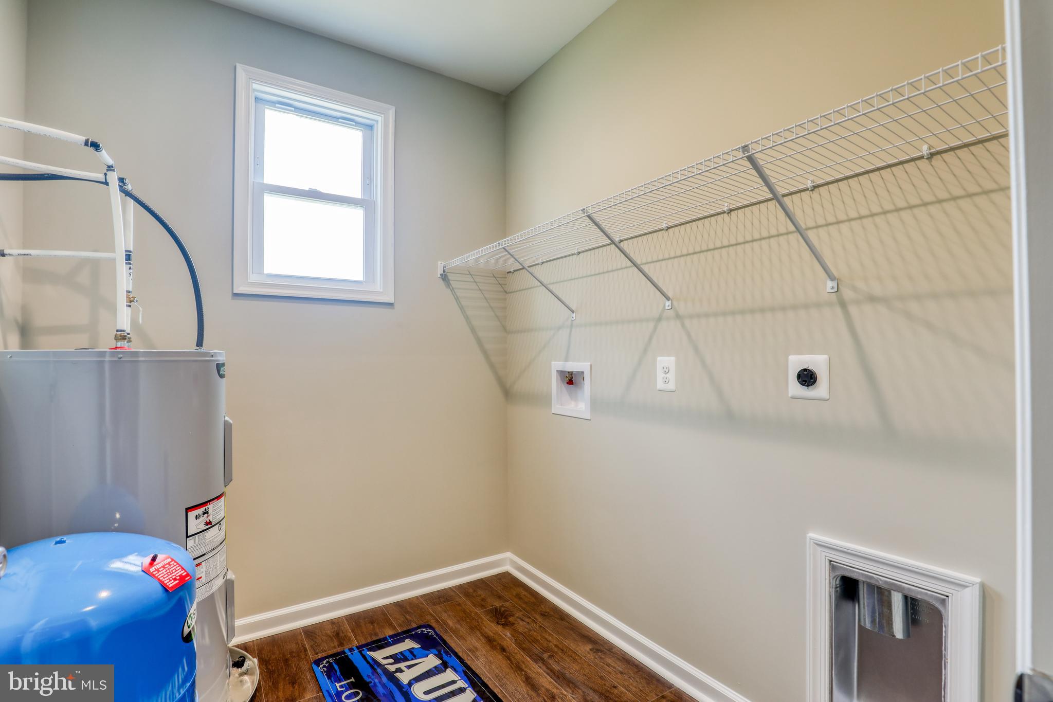 JUNEWOOD ESTATES - Residential