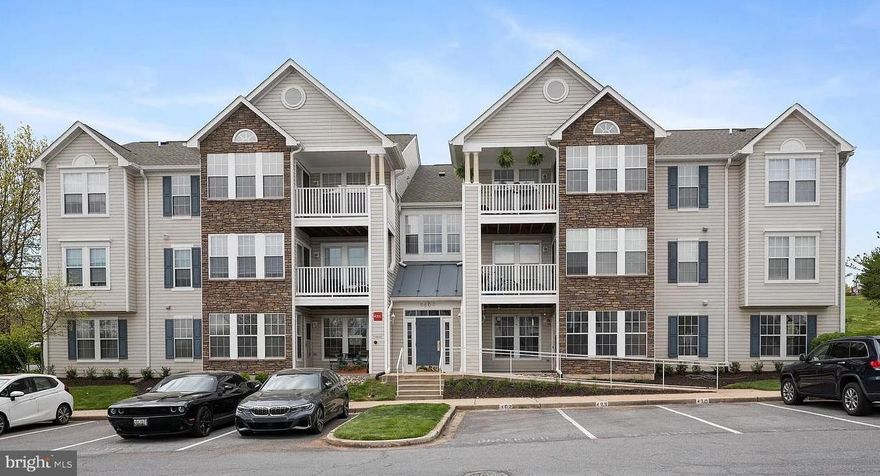 Third Floor Condo with Vaulted Ceilings and Wonderful Natural Light. Open Floor Plan, New Microwave, New Refrigerator, New Stove, New Dishwasher, New WashTower Stacked SMART Laundry Center with wi-Fi, New Luxury Vinyl Plank Flooring.  Move-In Ready... In-unit Laundry, 2 Full Bathrooms and 2 Large Bedrooms... Primary Bedroom with Walk-In Closet... Great Location... NO CITY TAXES!