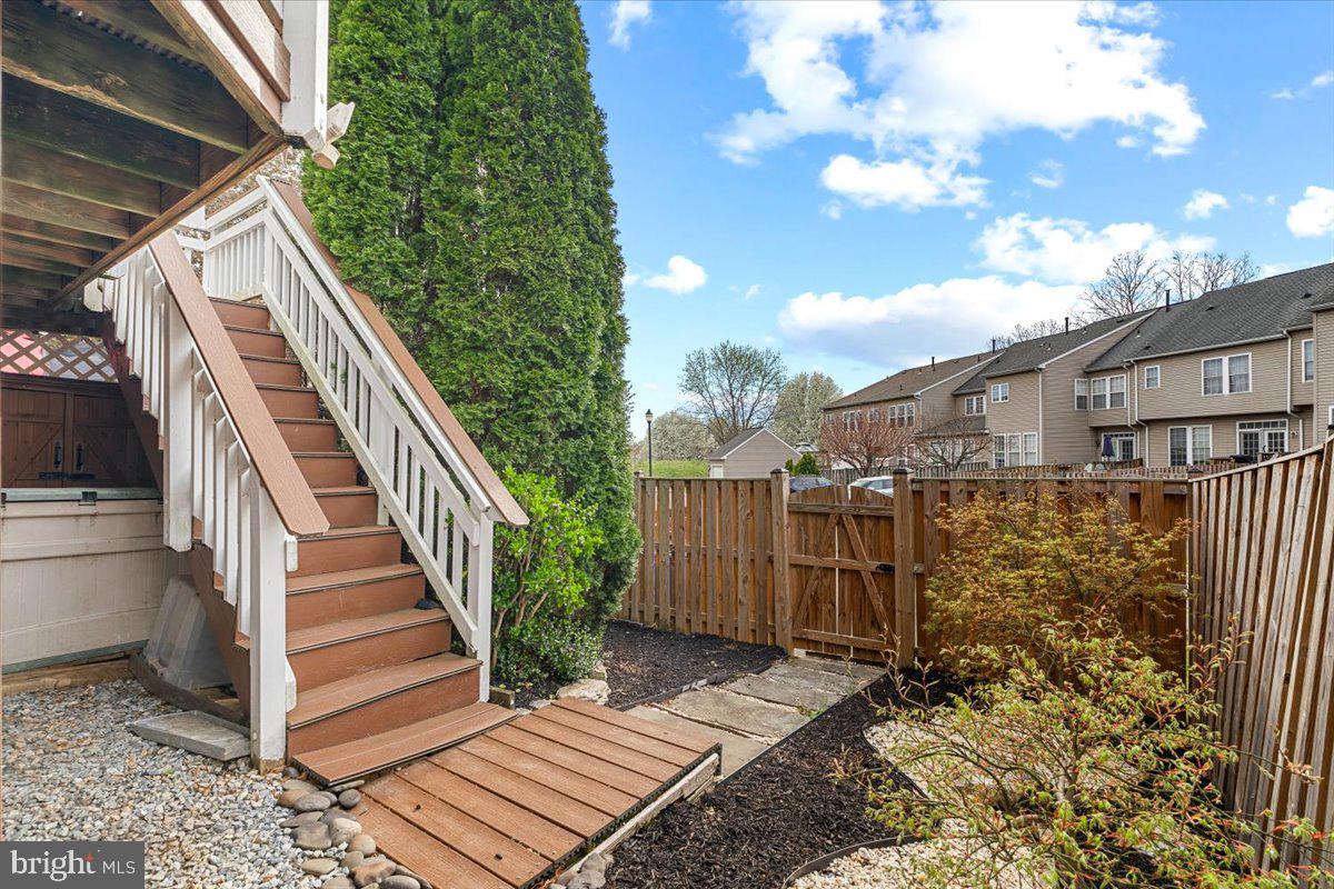 DEARBOUGHT - Residential