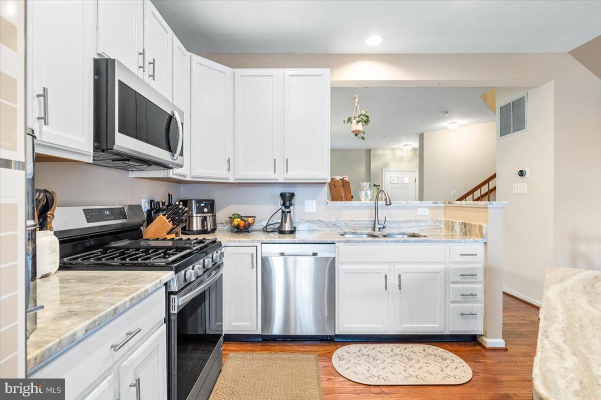 DEARBOUGHT - Residential