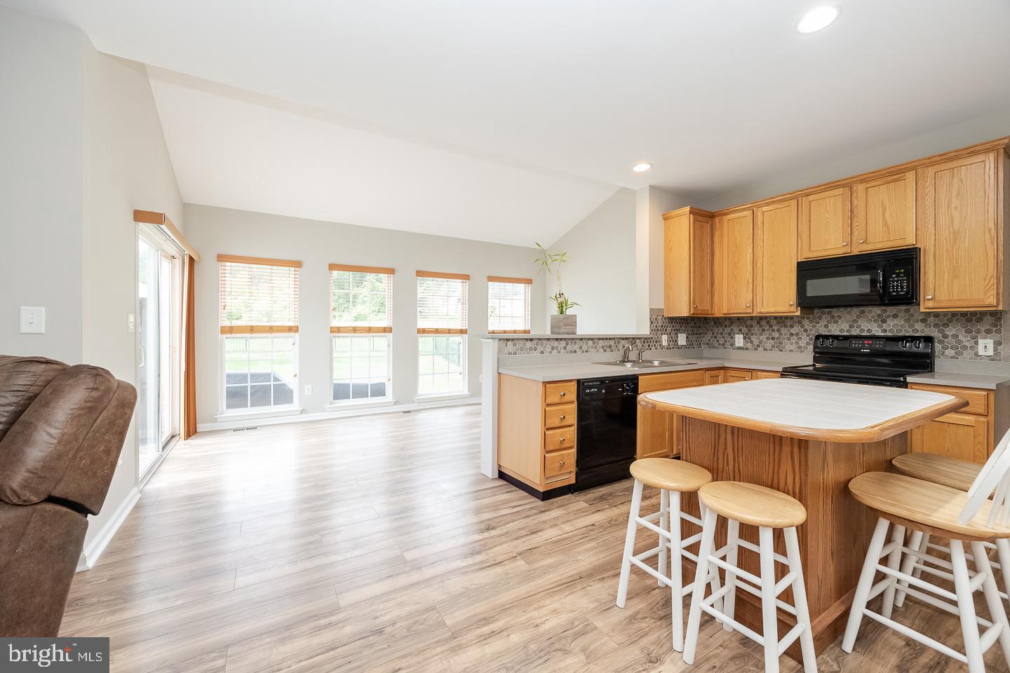 406 FLAGSTONE CIRCLE
