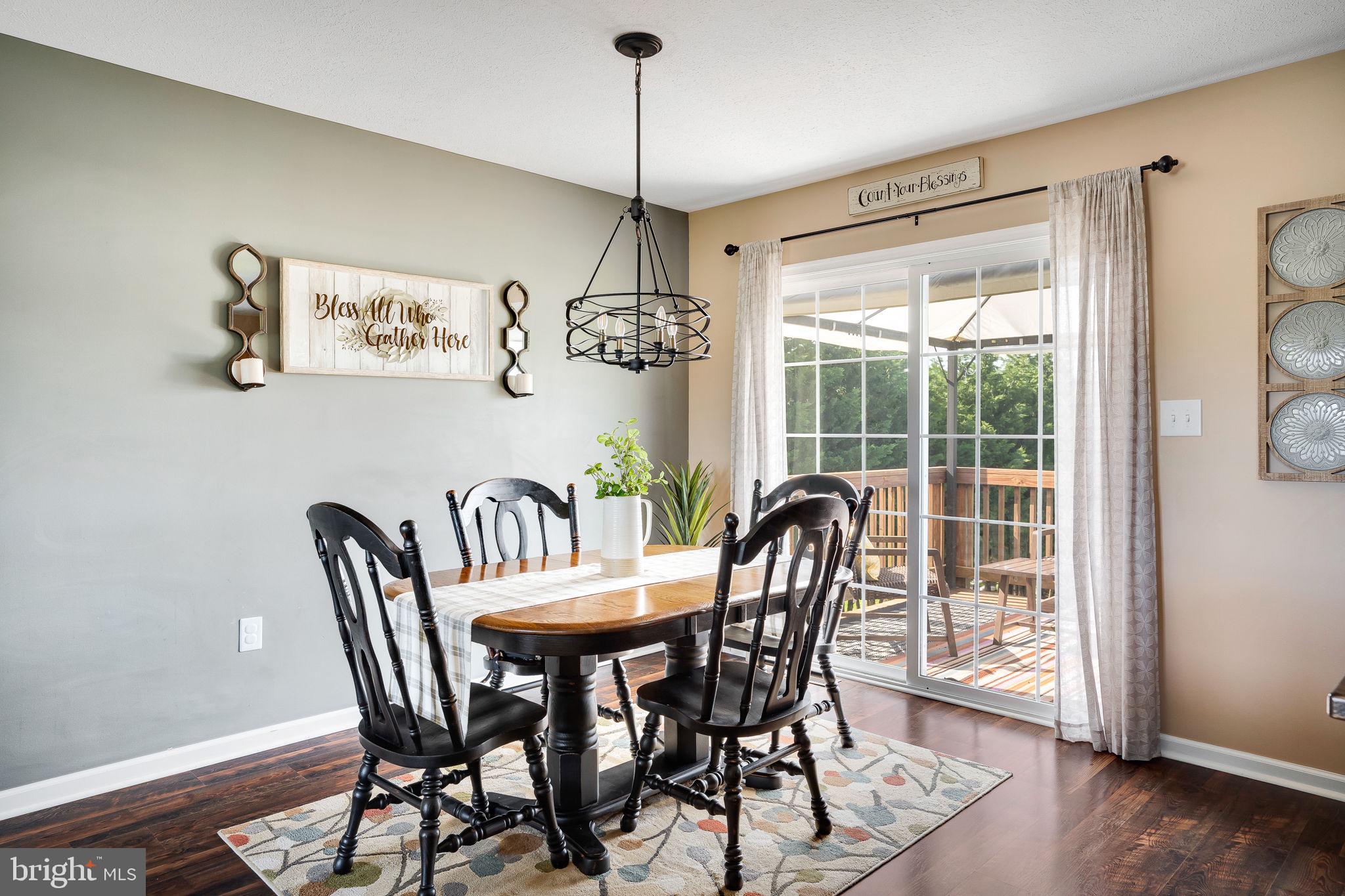 ELIZABETH STATION - Residential