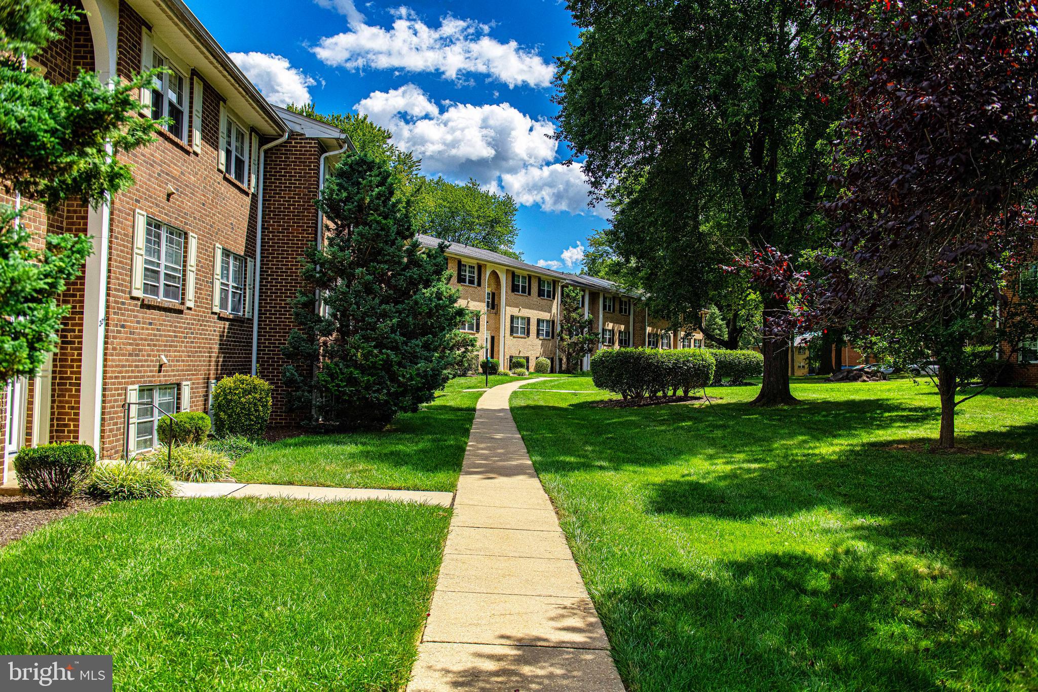 224 CROCKER DRIVE F 224-F